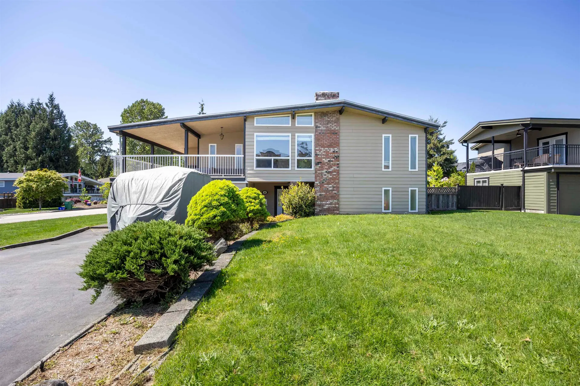 Property at 3881 Epping Court, Burnaby, BC