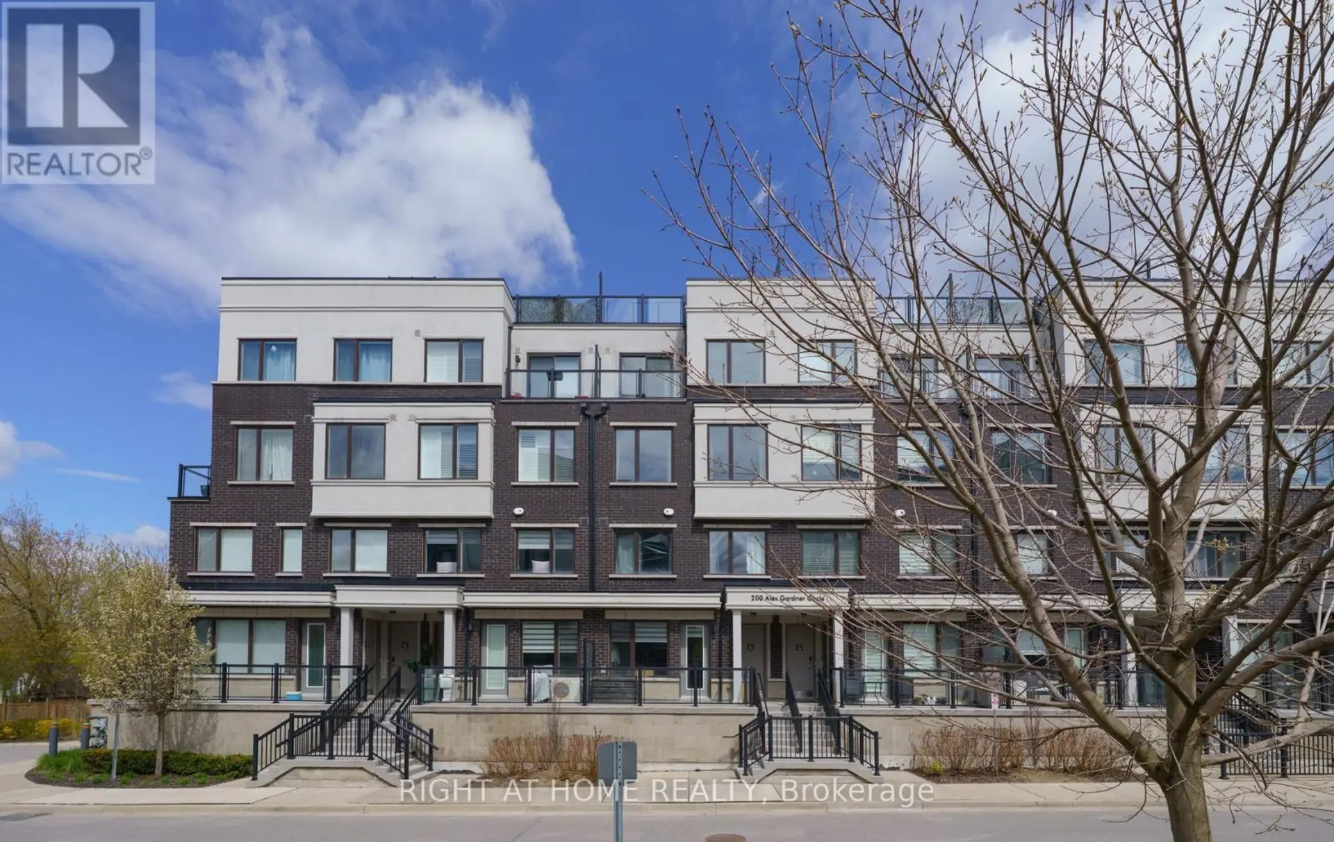 #34 200 ALEX GARDNER CIRCLE - Image 1