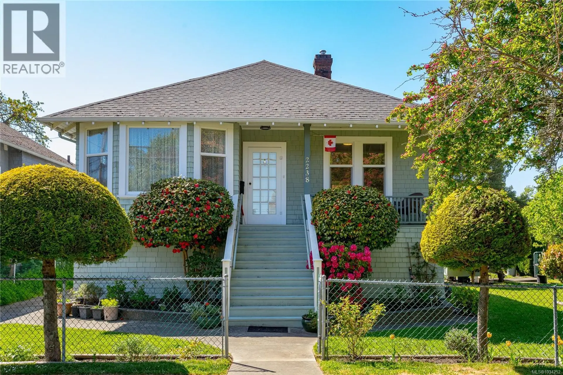 Property at 2238 Shakespeare St, Victoria, BC