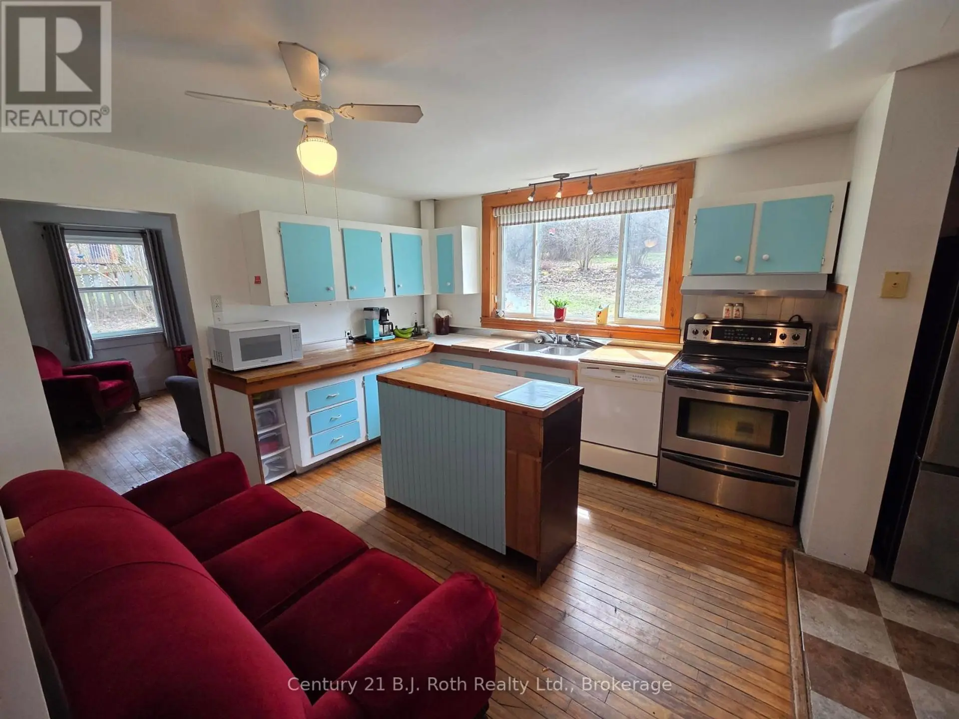 4 STOCKING LANE - Image 6