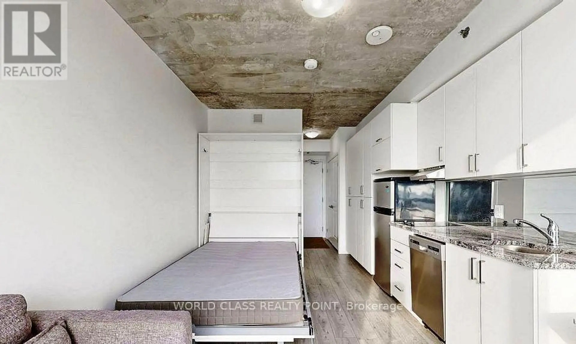 #633 1900 SIMCOE STREET - Image 9