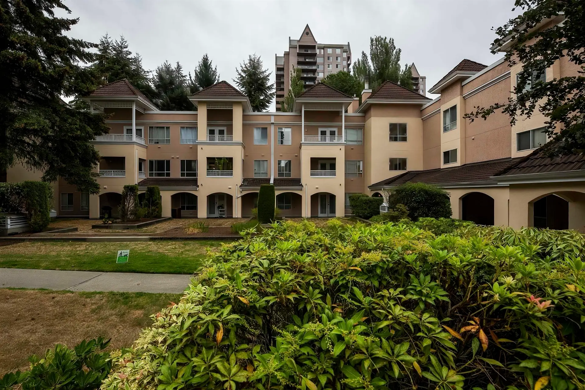 #203 515 Whiting Way - Image 3