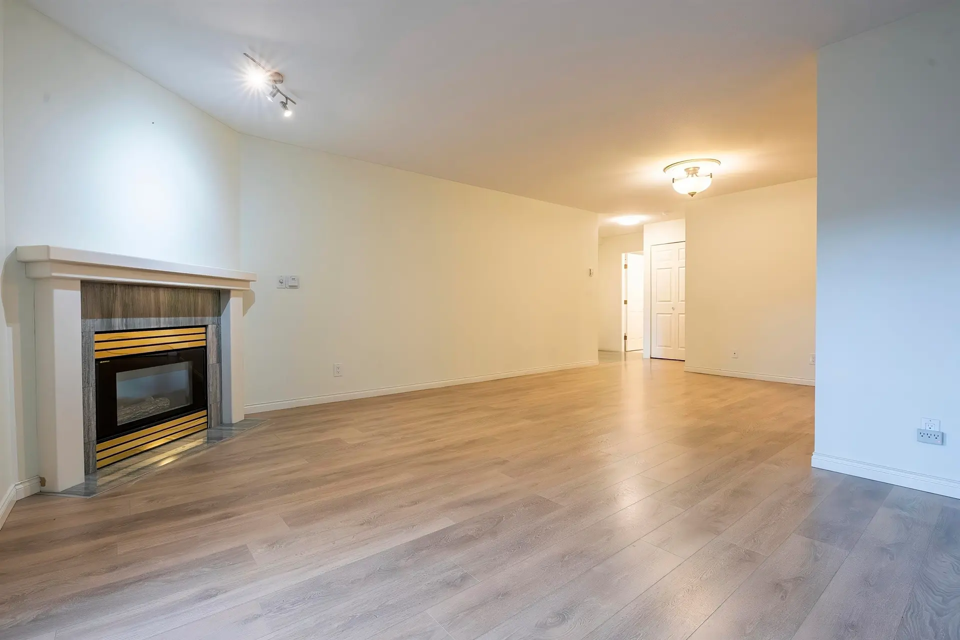 #203 515 Whiting Way - Image 19