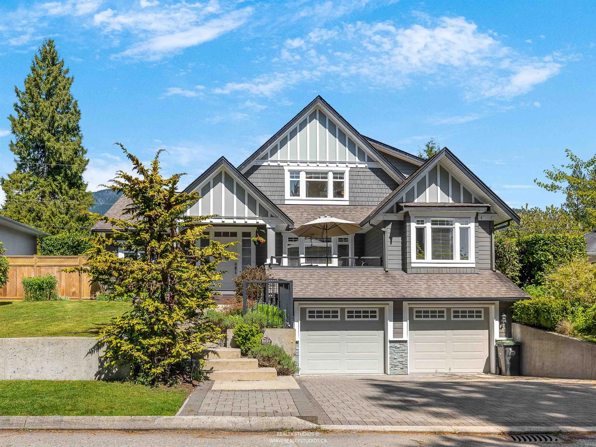 Property at 938 Beaumont Drive, North Vancouver, BC