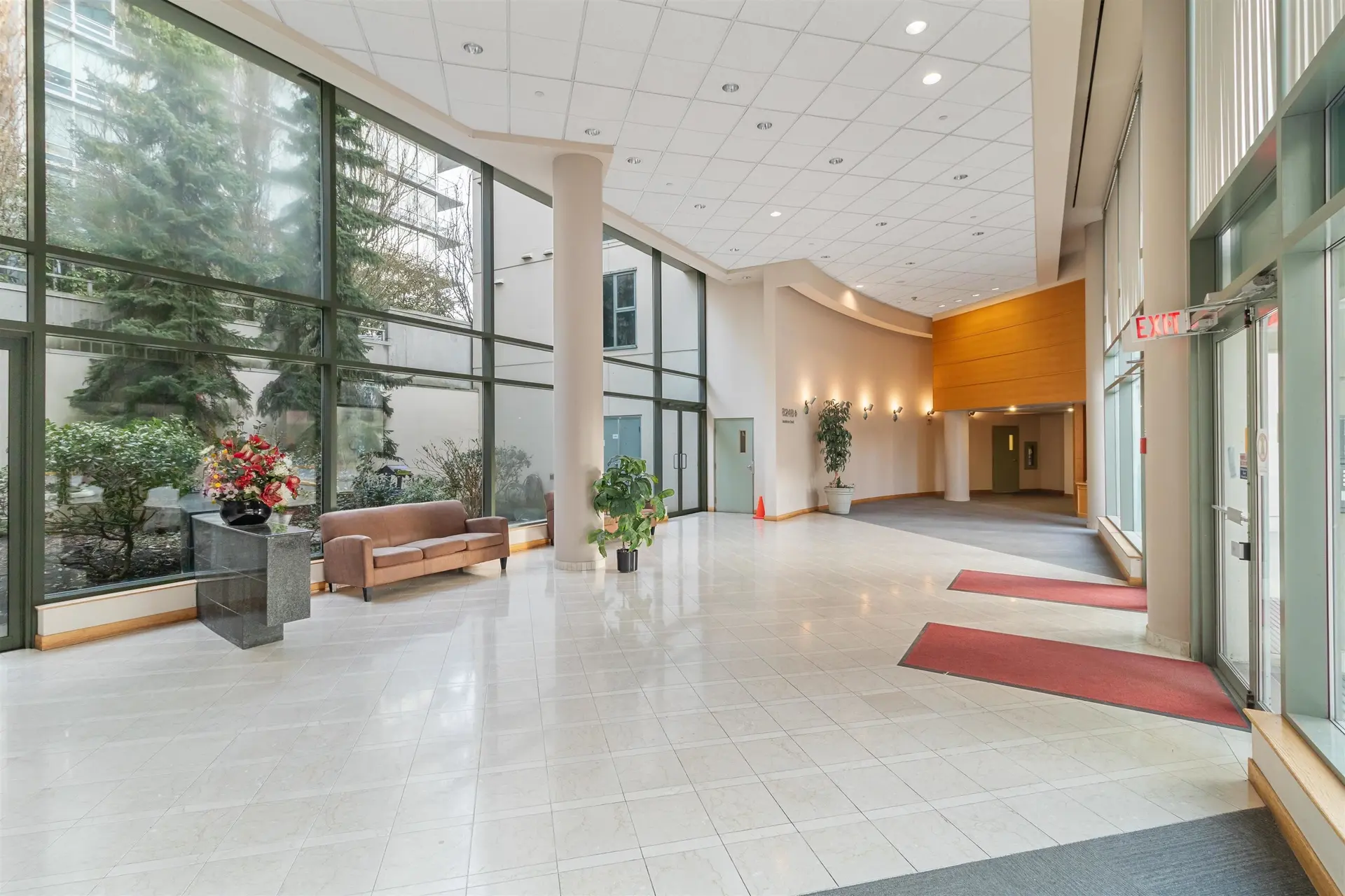 #505 8248 Lansdowne Road - Image 3