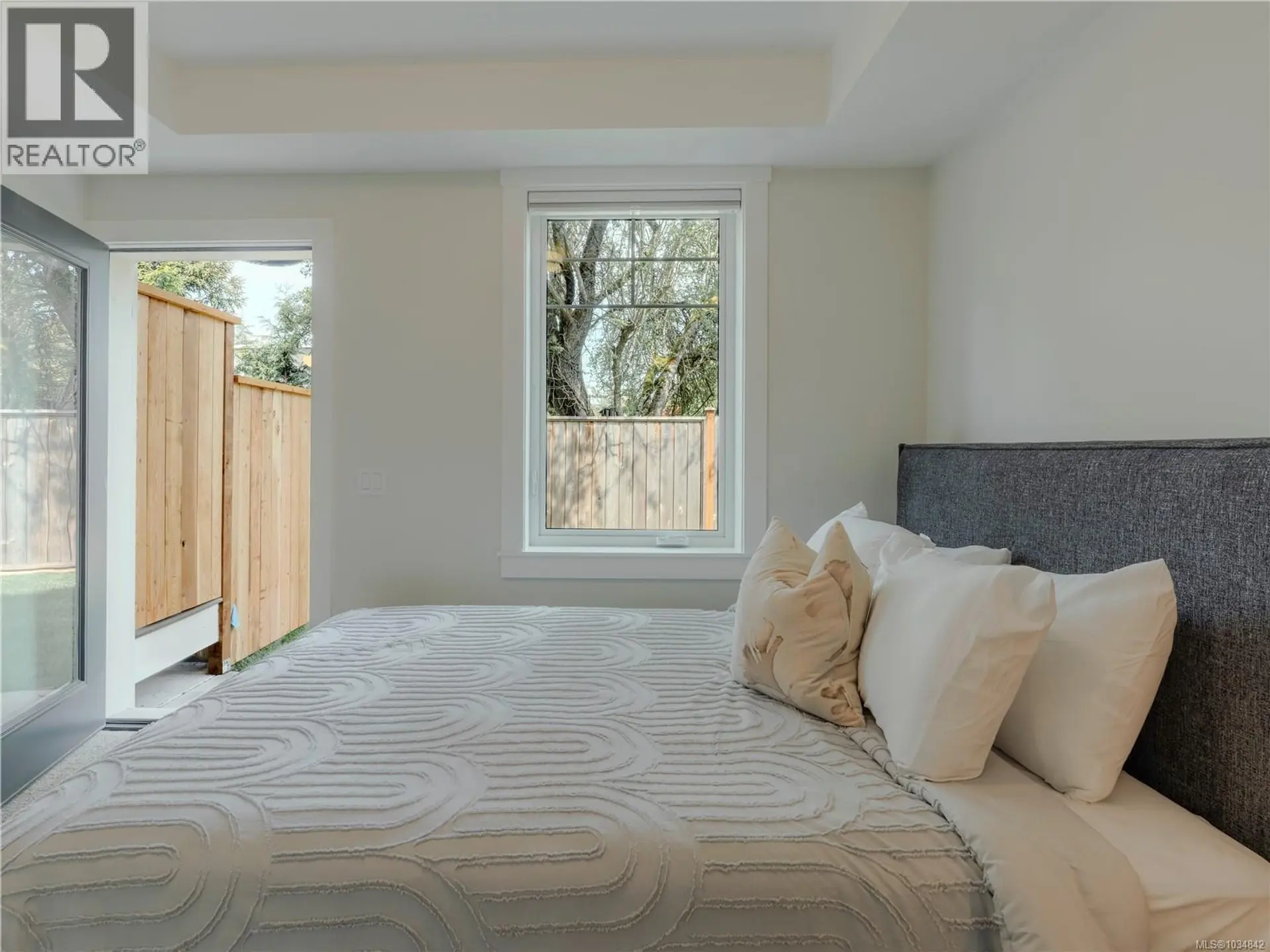 #8 1830 Allenby St - Image 9