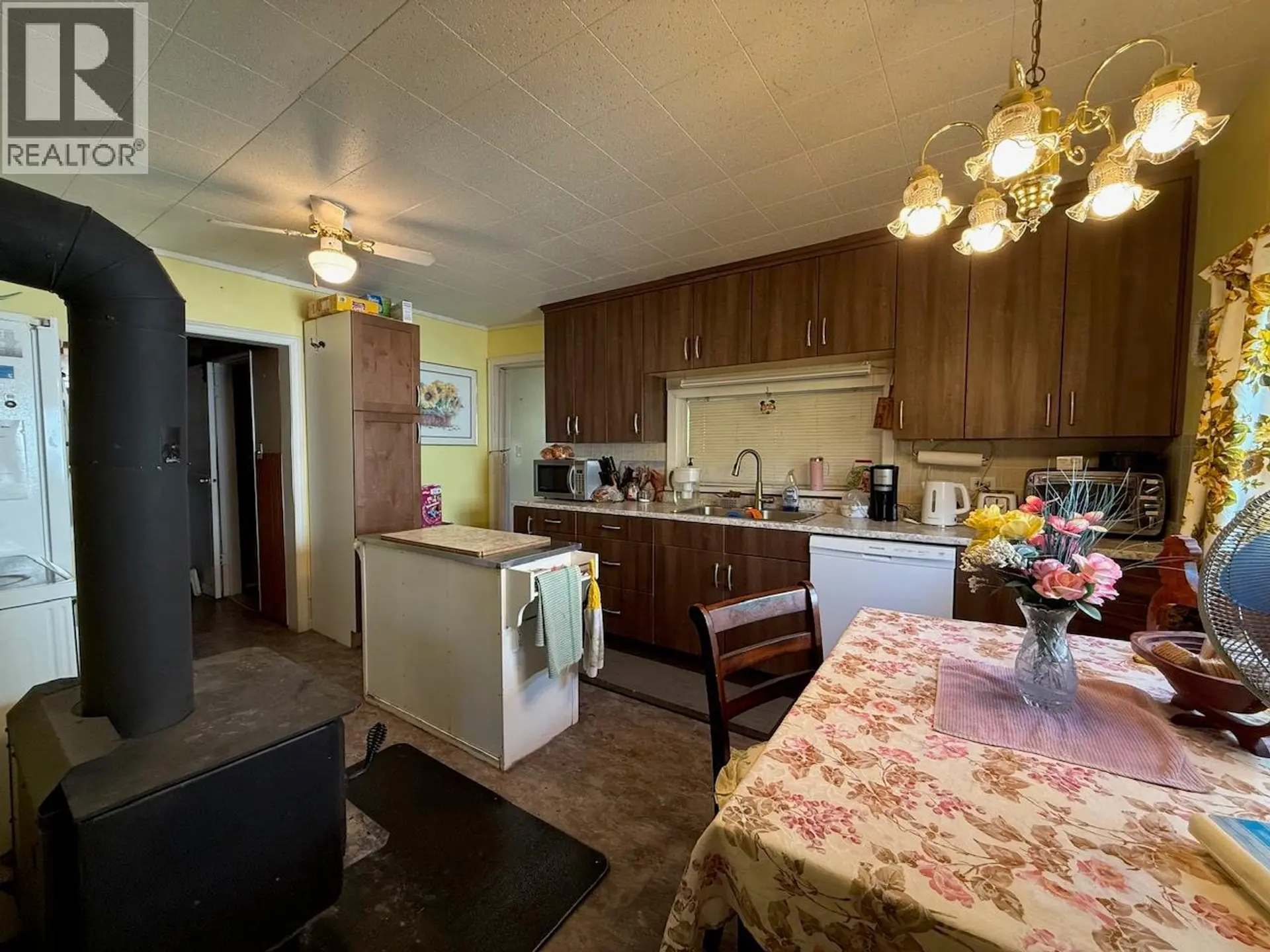 9889 Latremouille Street - Image 5