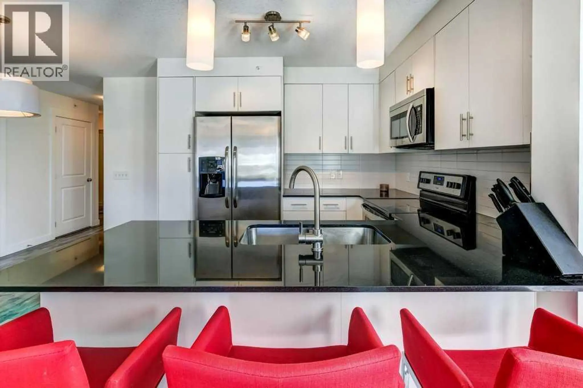 #2406 240 Skyview Ranch Road NE - Image 1