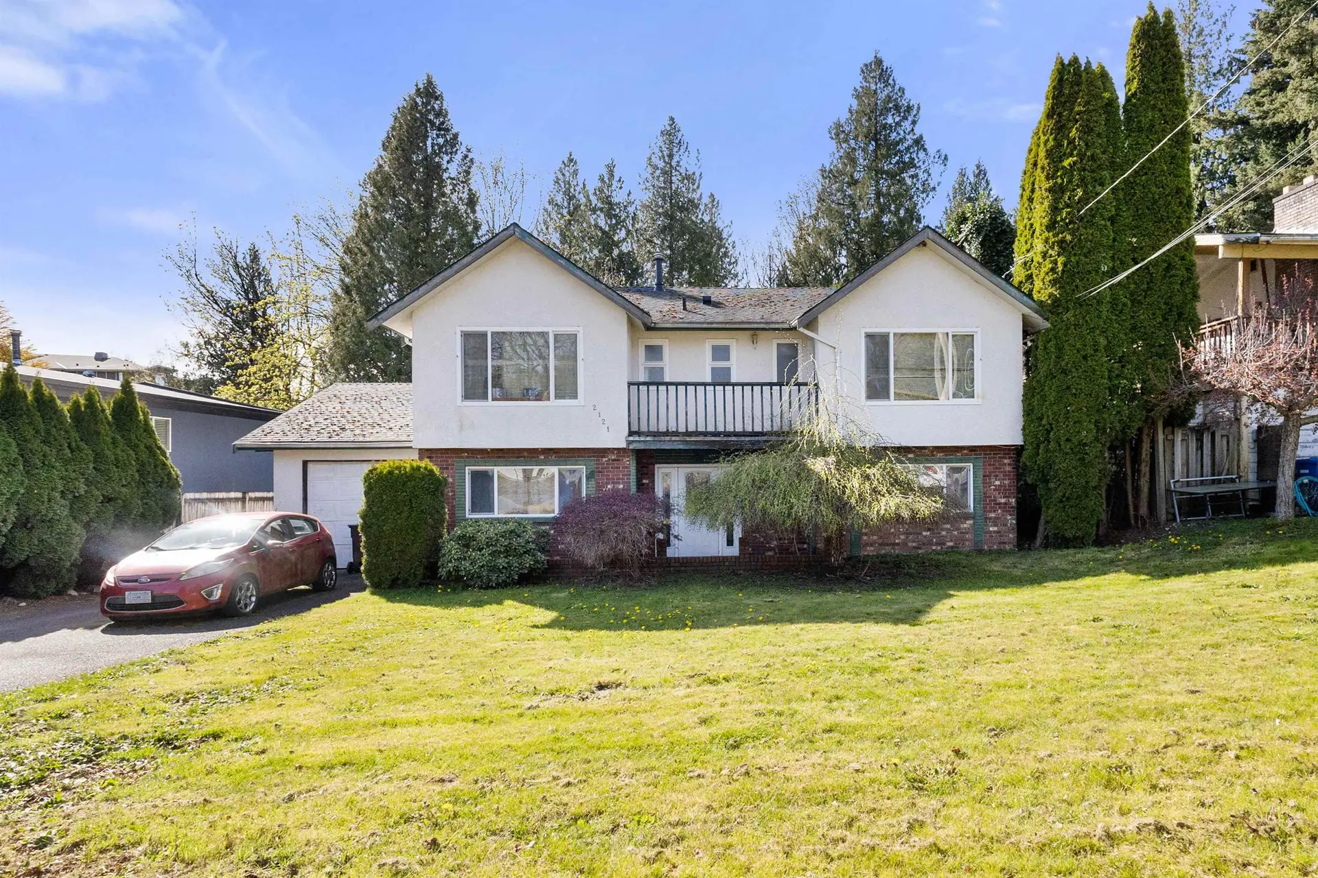 Property at 2121 Guilford Drive, Abbotsford, BC