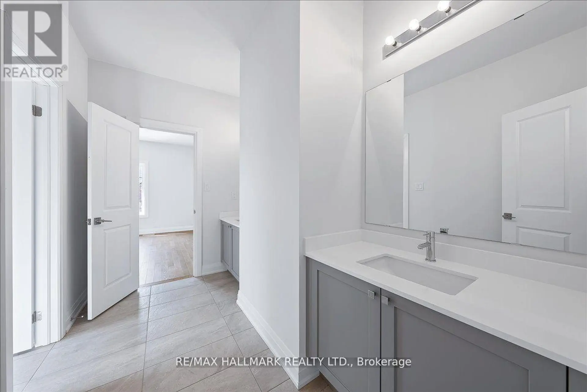 15 AIDA PLACE N - Image 13