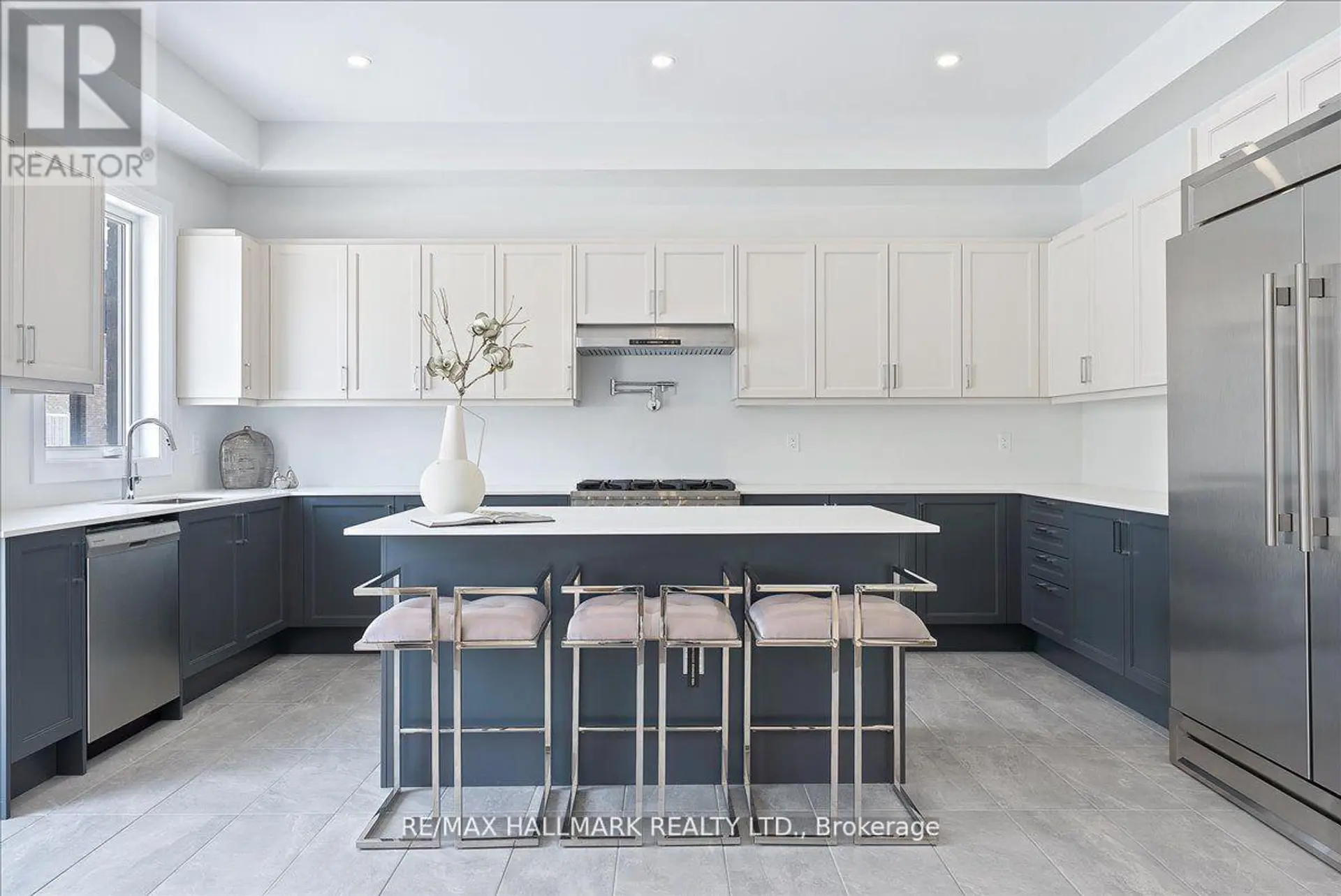 15 AIDA PLACE N - Image 8