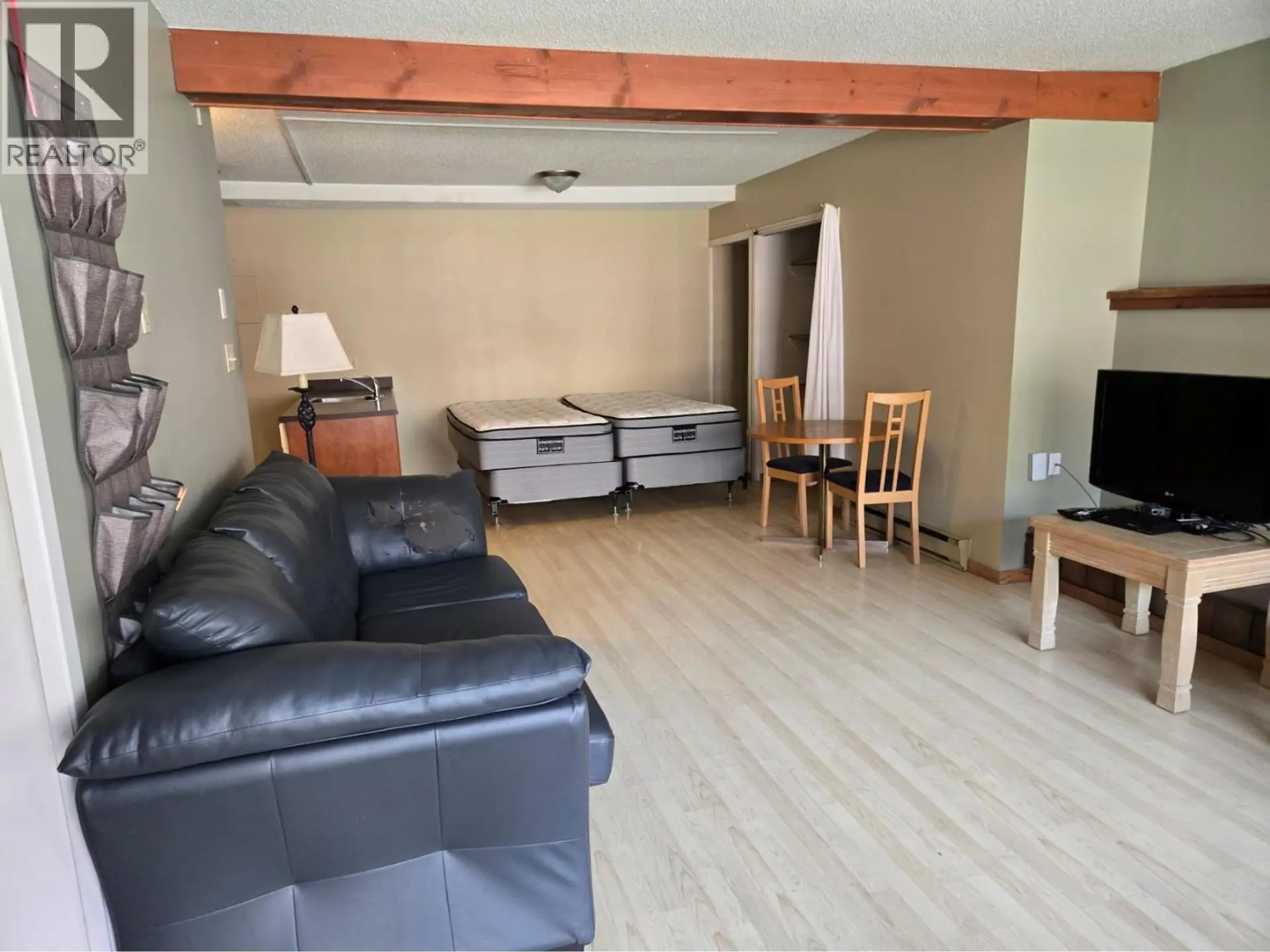 #1014 2030 Panorama Drive - Image 3
