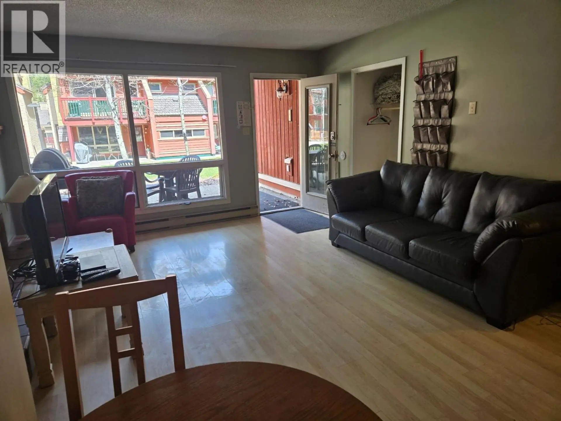 #1014 2030 Panorama Drive - Image 8