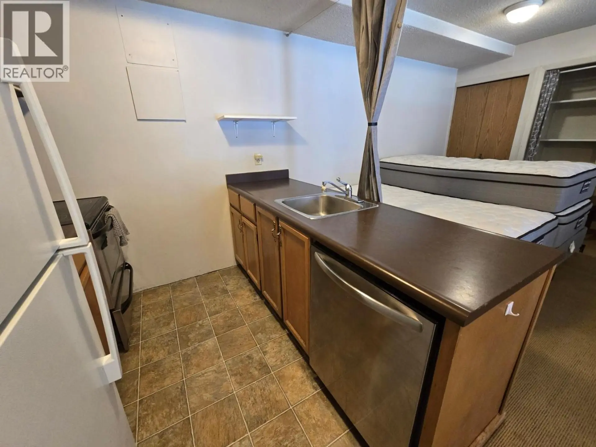 #319 2030 Panorama Drive - Image 5
