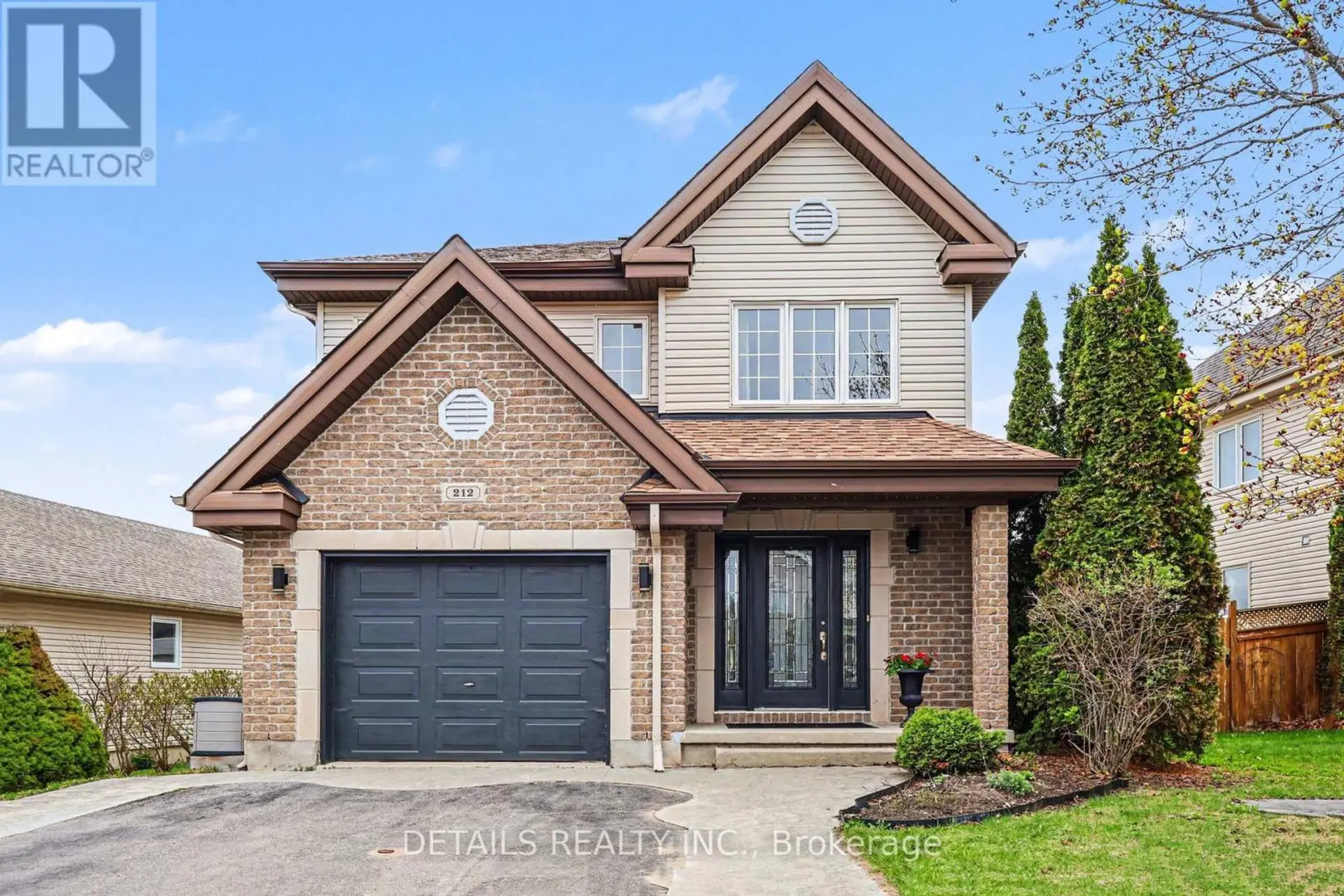 212 SANDRA CRESCENT - Image 1
