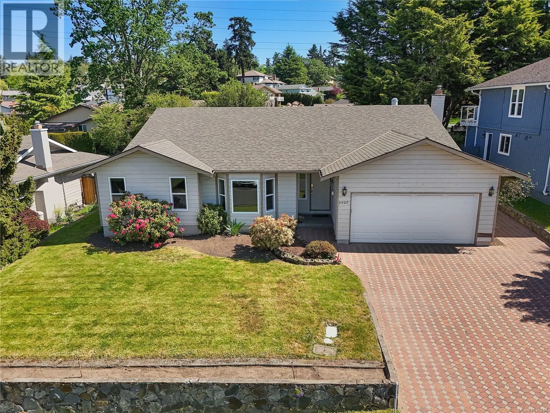 Property at 4287 Panorama Pl, Saanich, BC