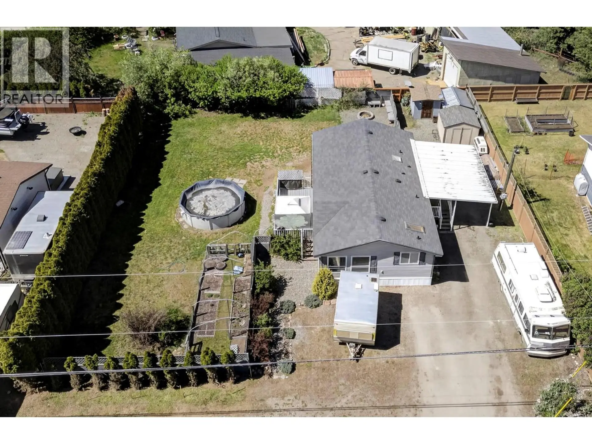 Property at 633 Barriere Lakes Road, Barriere, BC