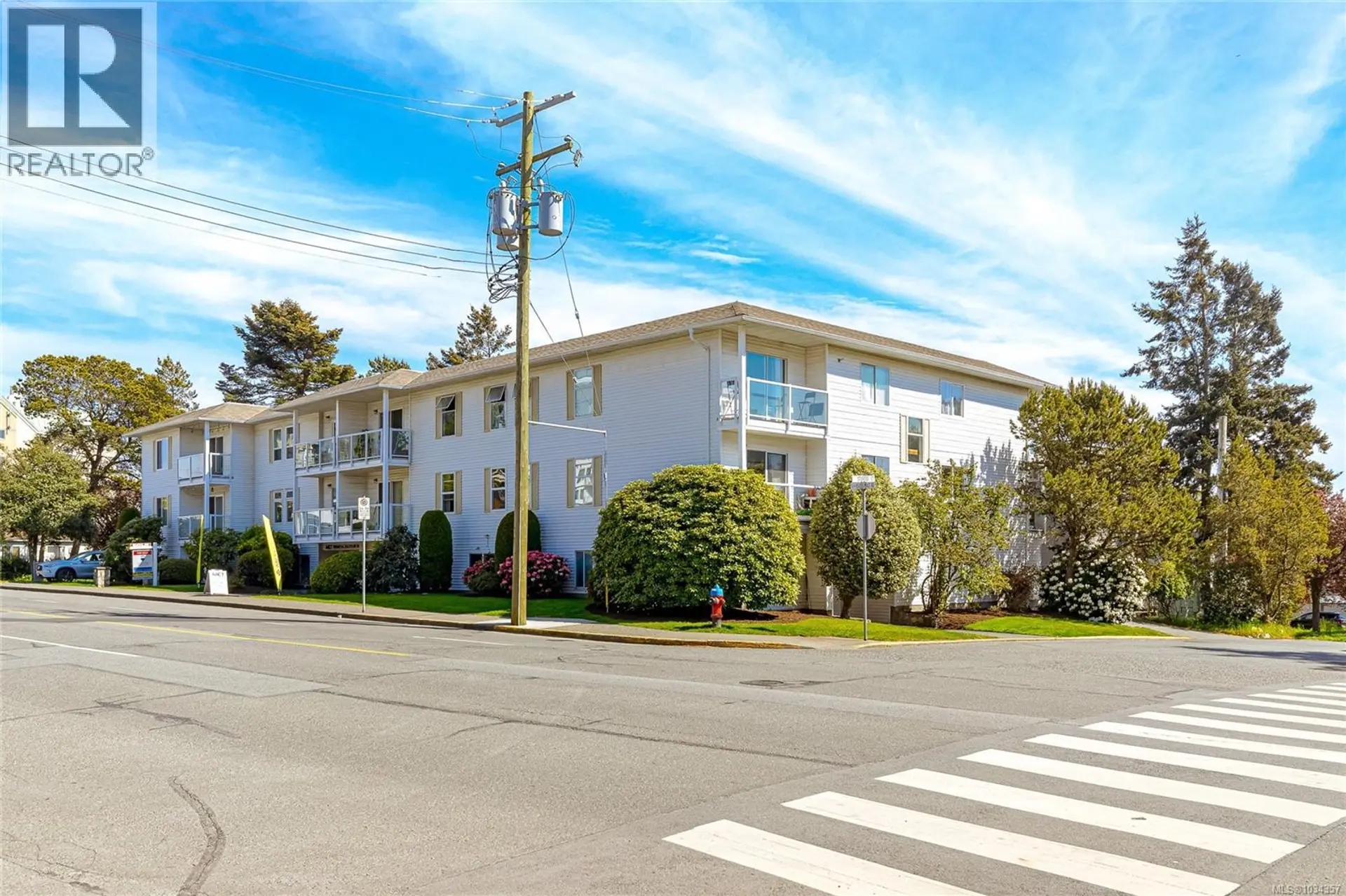 Property at #103 1351 Esquimalt Rd, Esquimalt, BC