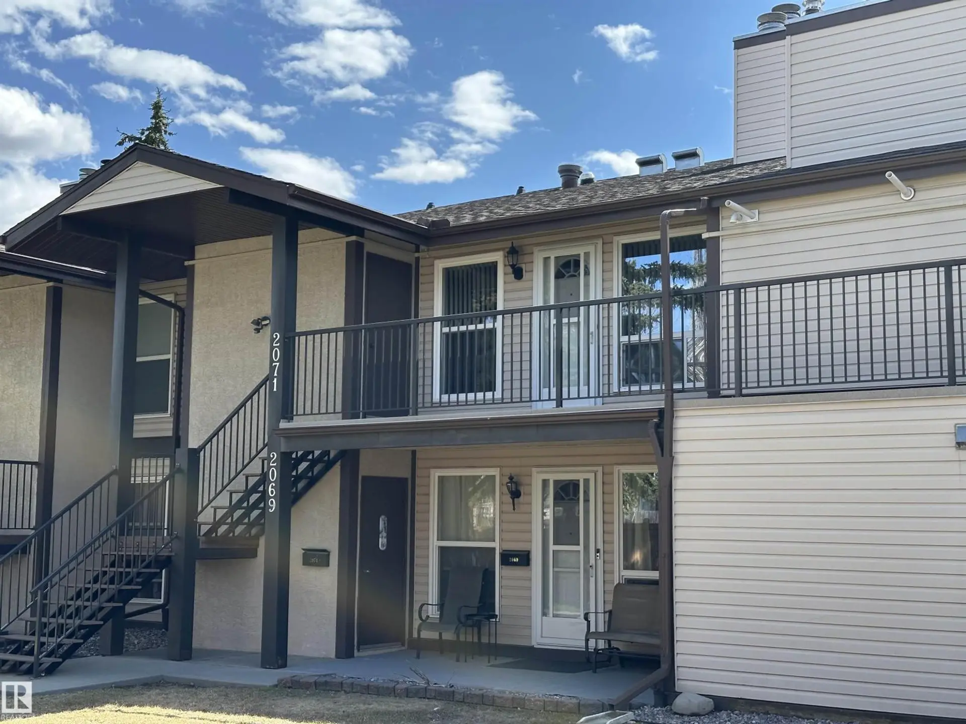 2071 SADDLEBACK RD NW - Image 2