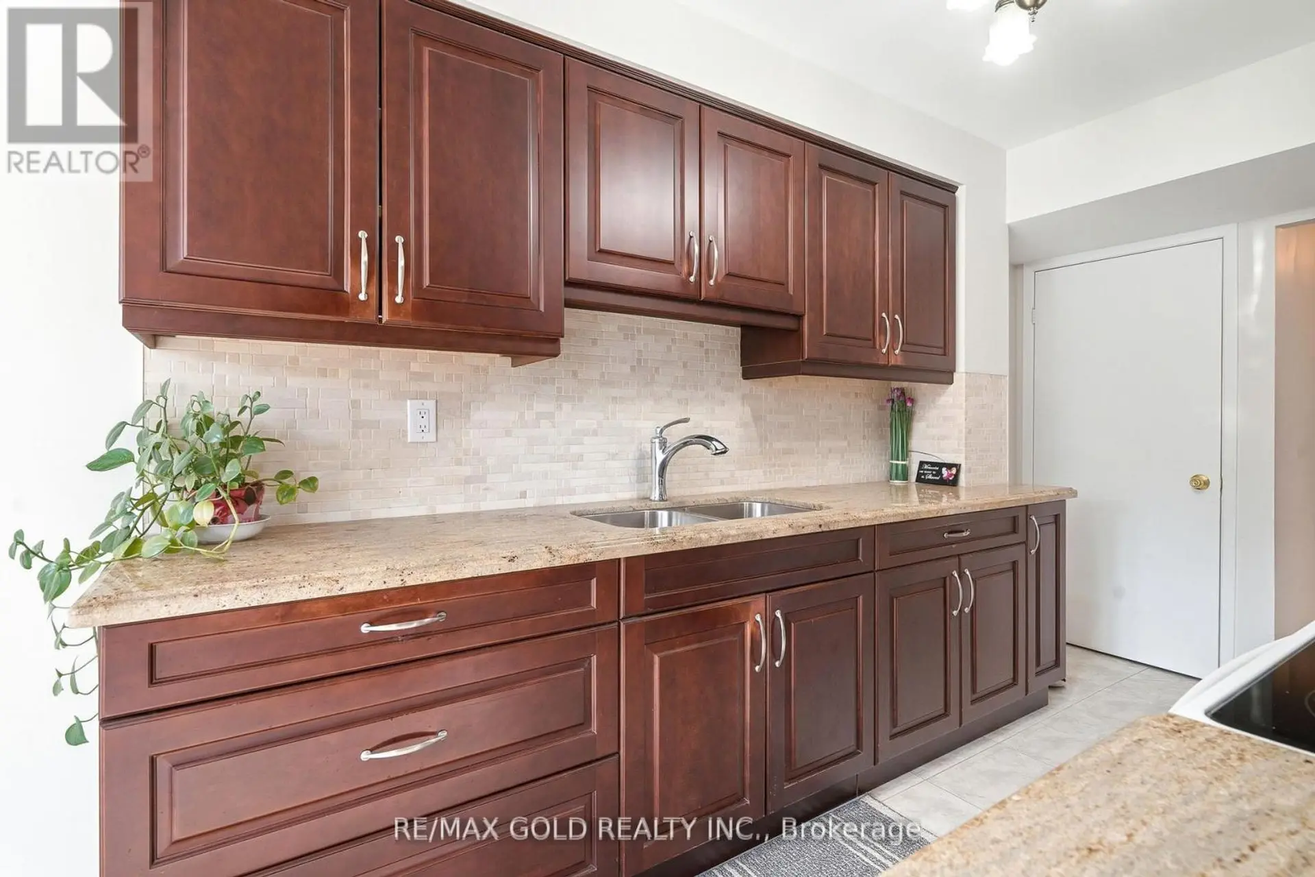 4334 LEE DRIVE - Image 10