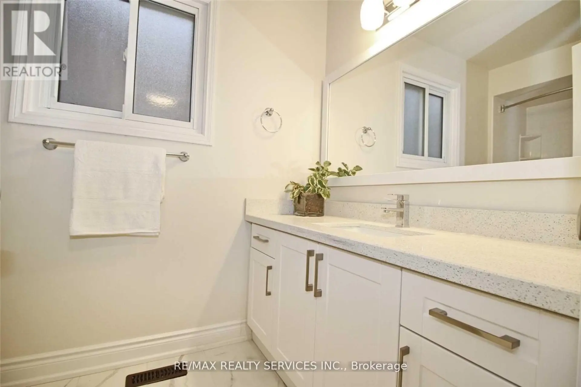 120 SIMMONS BOULEVARD - Image 8