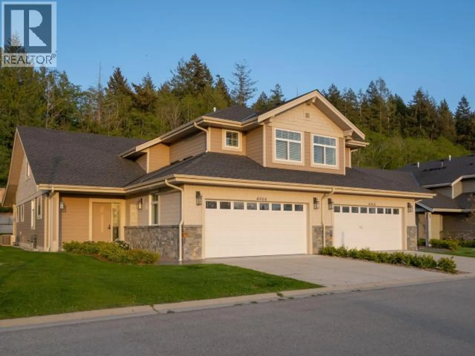 Property at 4066 SATURNA AVE, Powell River, BC