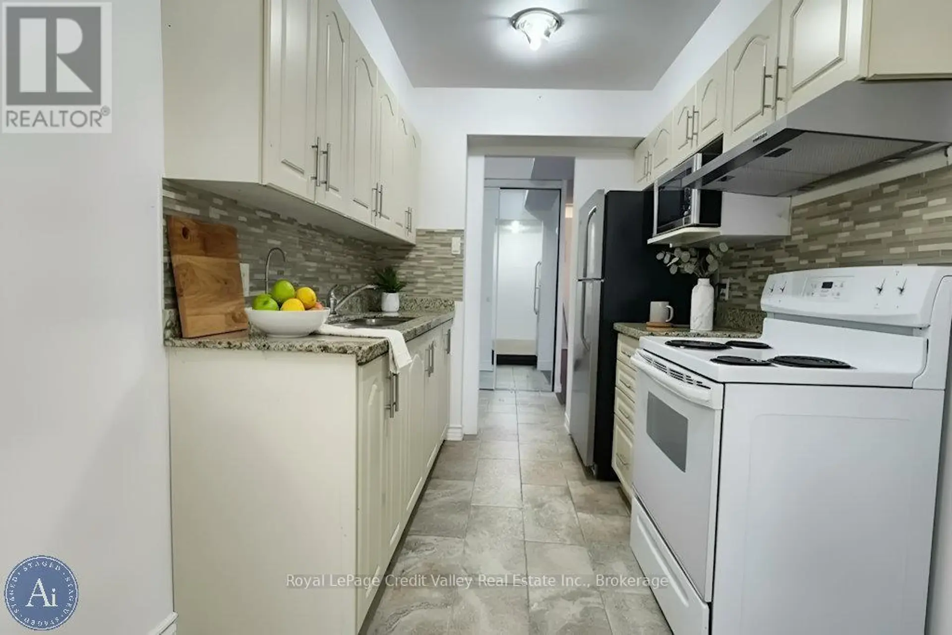 #209 2835 ISLINGTON AVENUE - Image 8