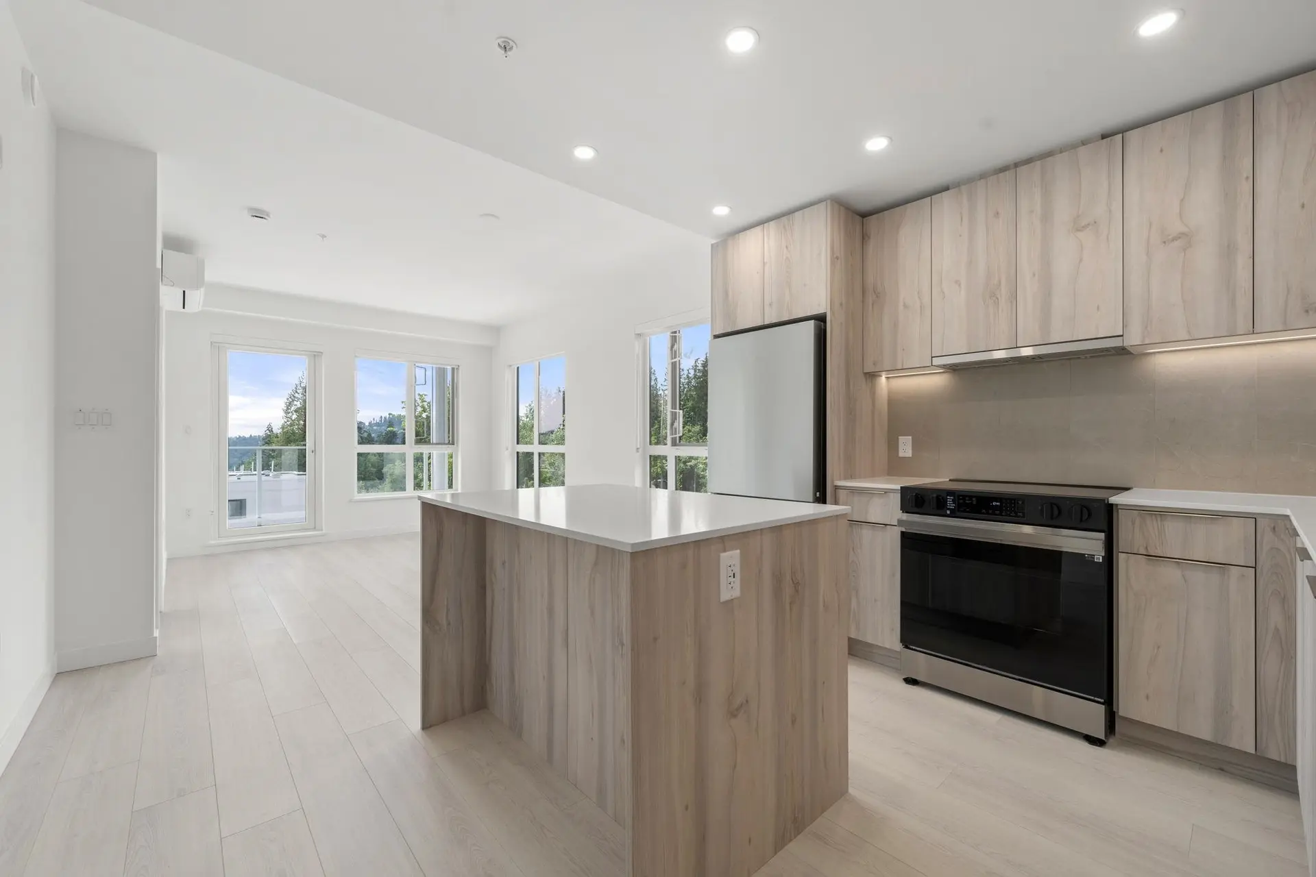 Property at #404 3594 Malsum Drive, North Vancouver, BC
