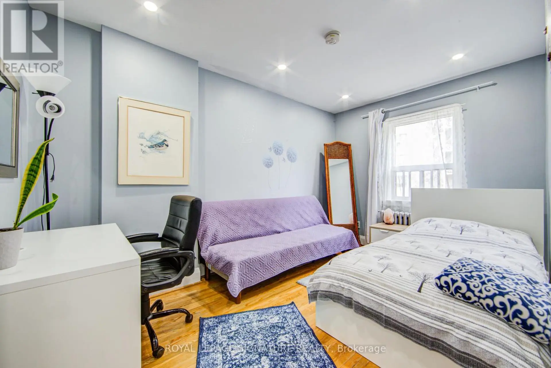 6 COSBURN AVENUE - Image 18
