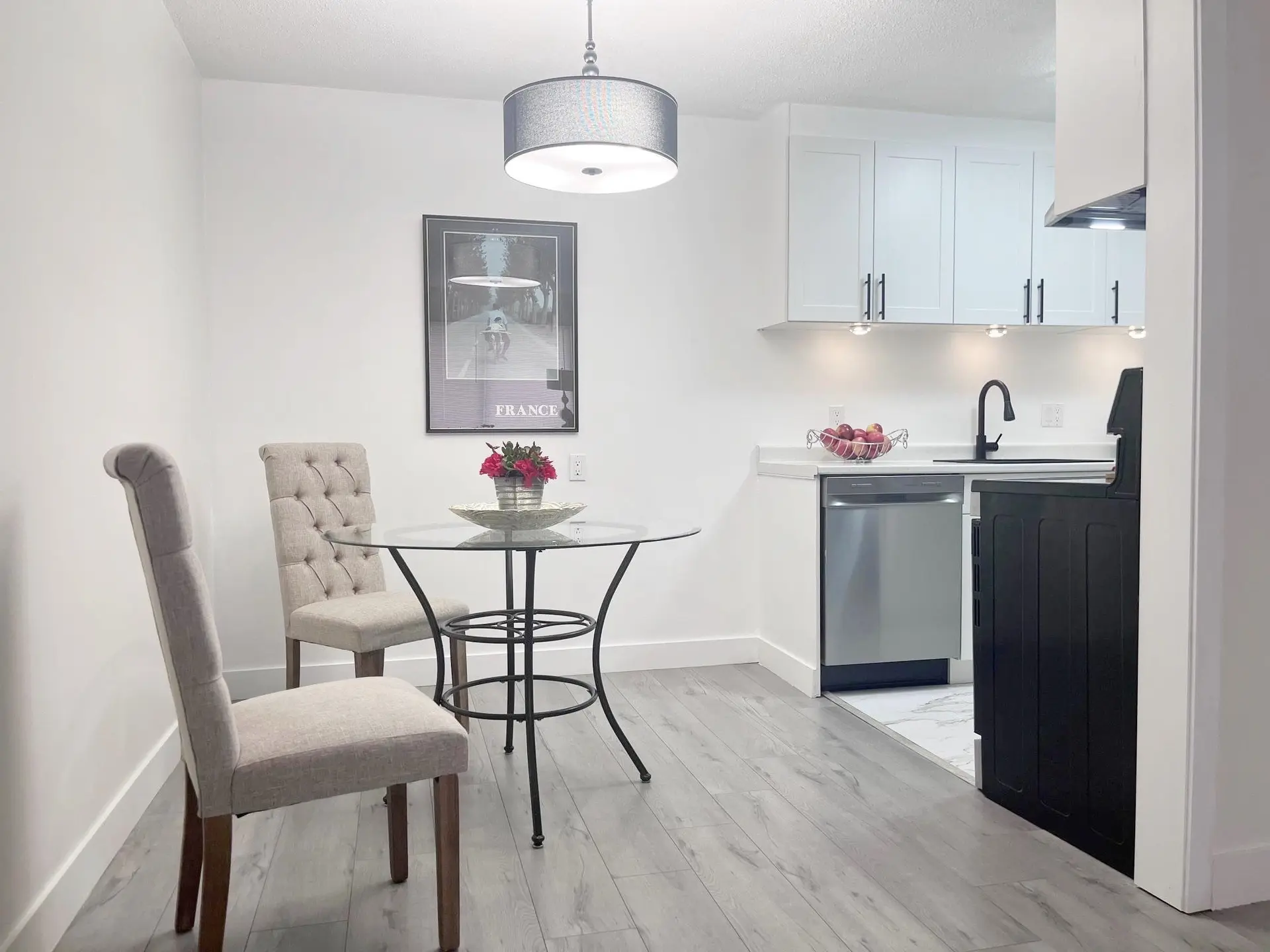 #212 780 Premier Street - Image 2