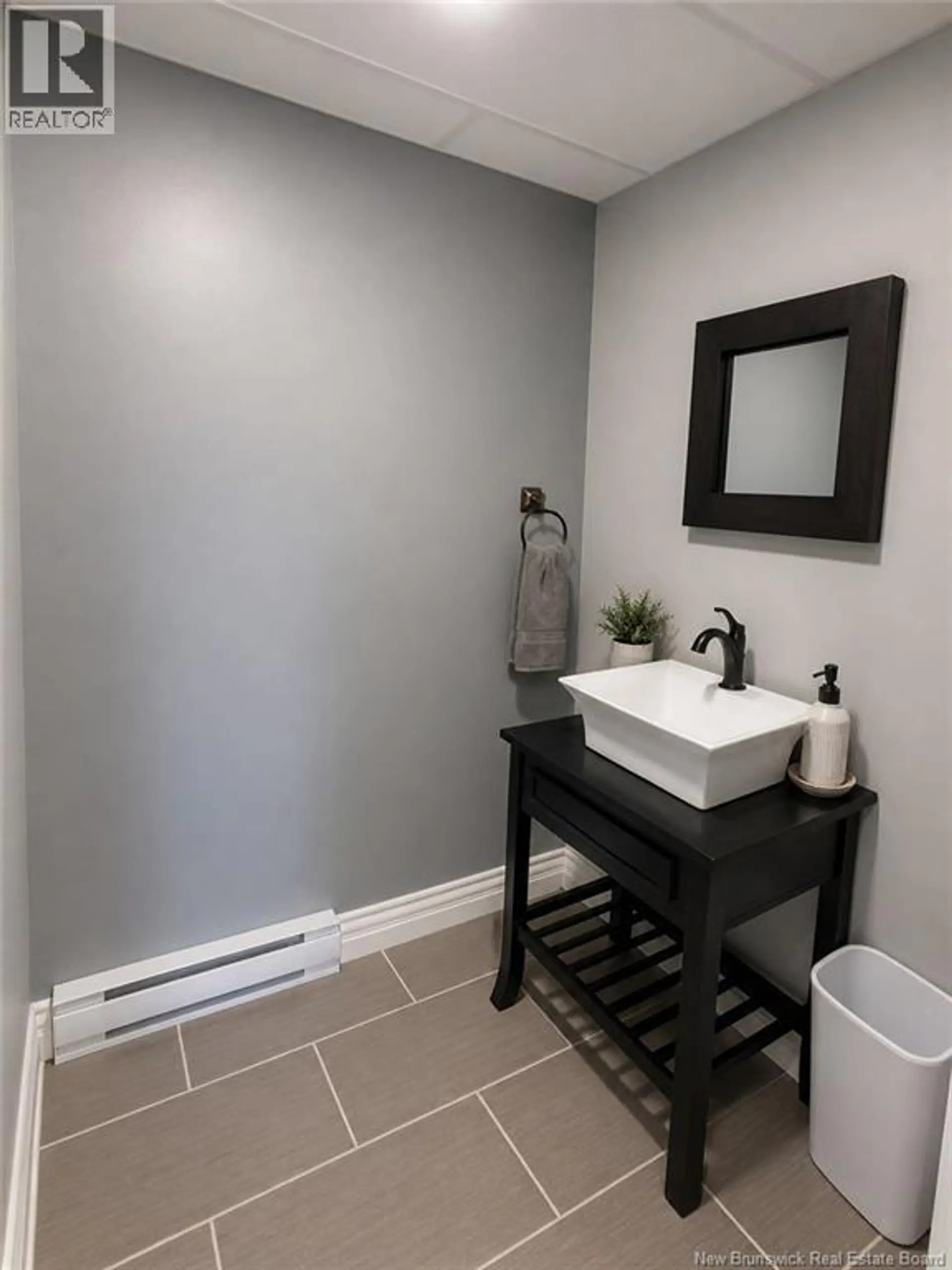 240 Chatellerault Street - Image 10