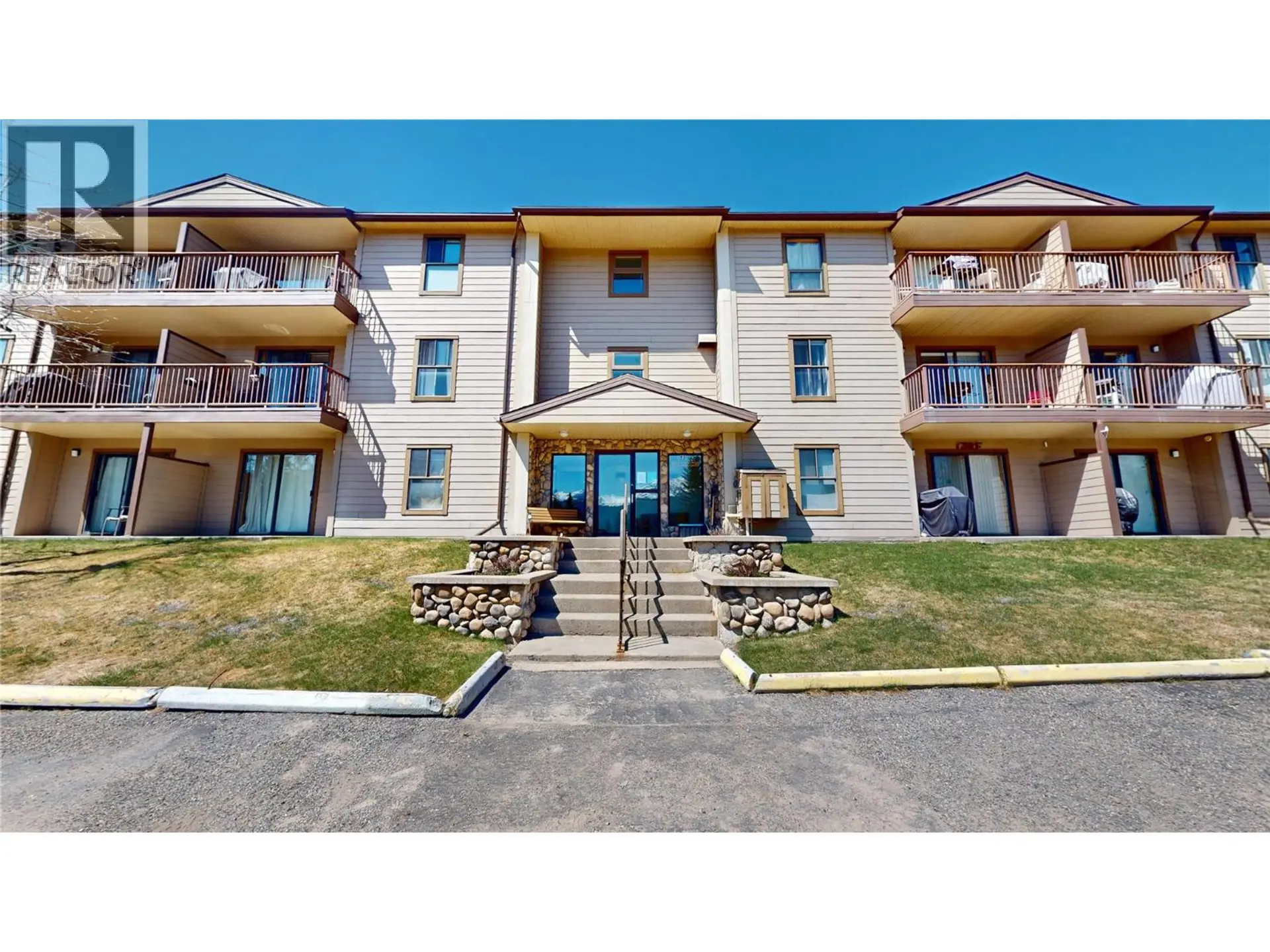 Property at #201 93 DEERBORNE Drive, Elkford, BC