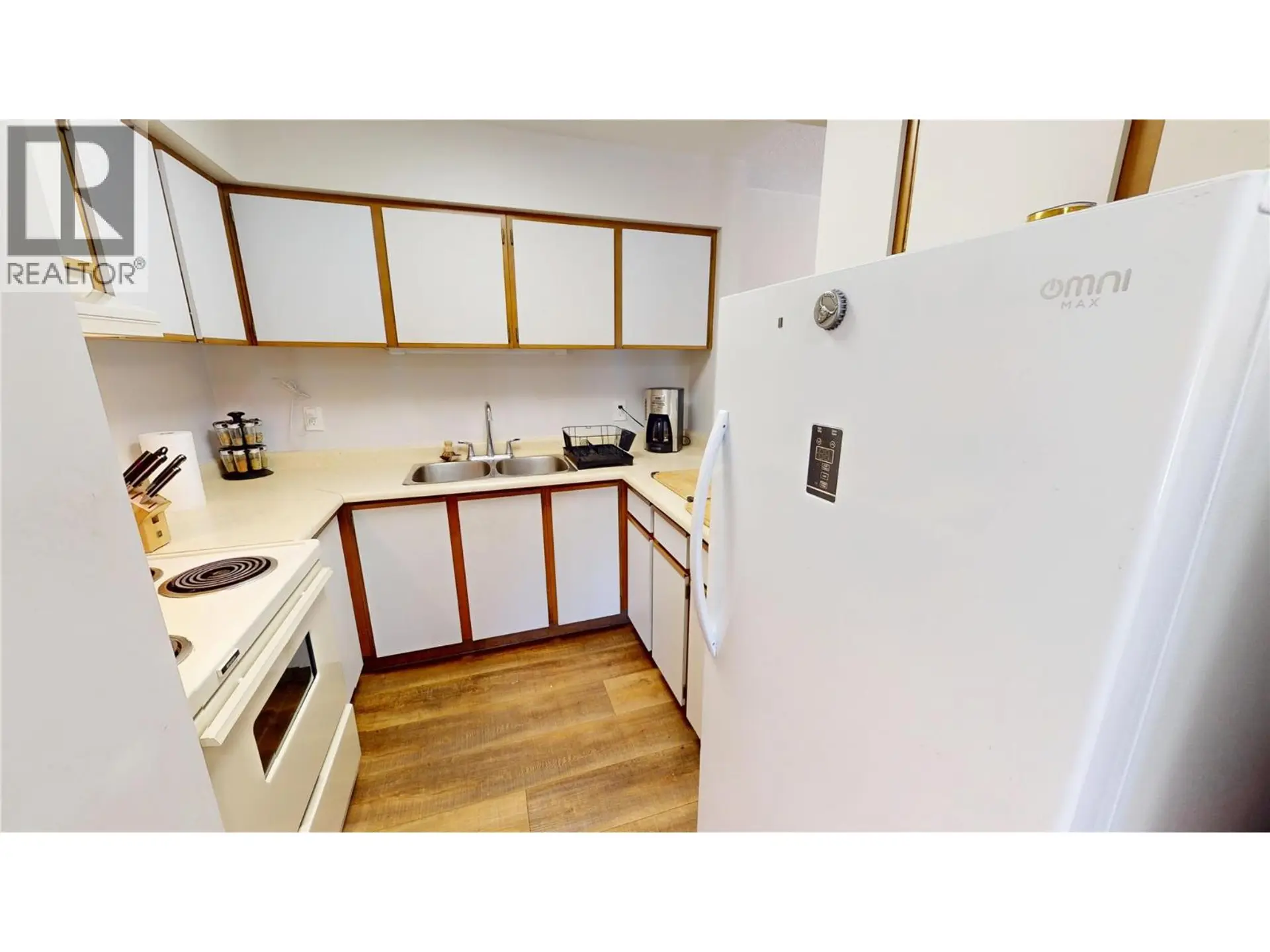 #201 93 DEERBORNE Drive - Image 10