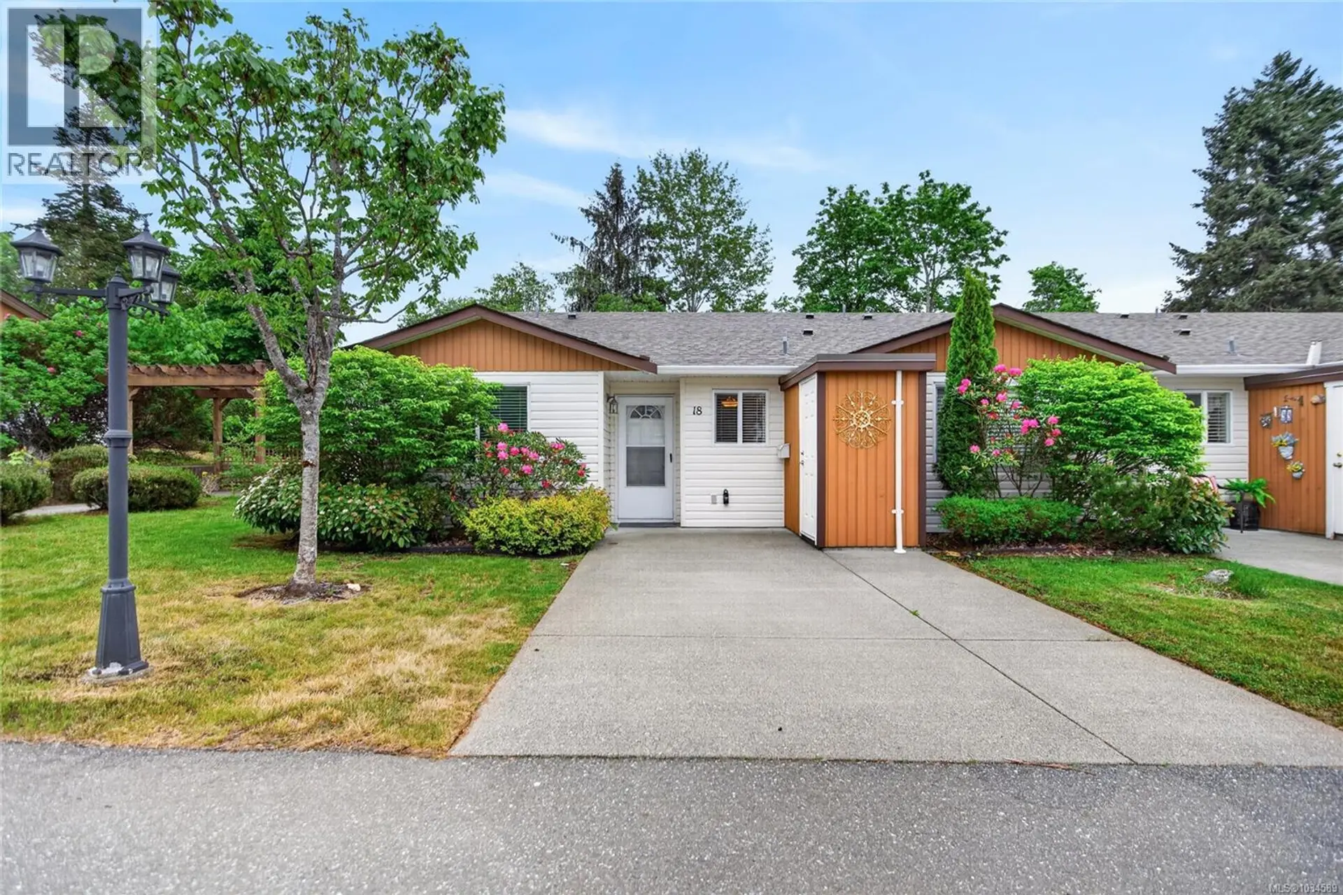 Property at #18 2197 Murrelet Dr, Comox, BC