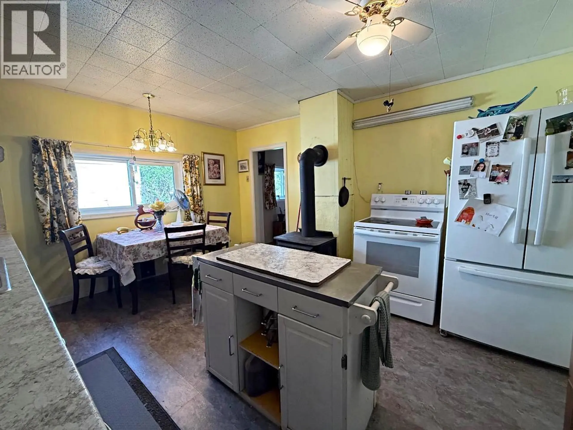9889 Latremouille Street - Image 6