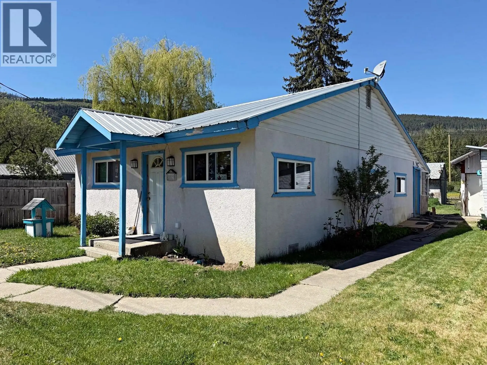 9889 Latremouille Street - Image 2