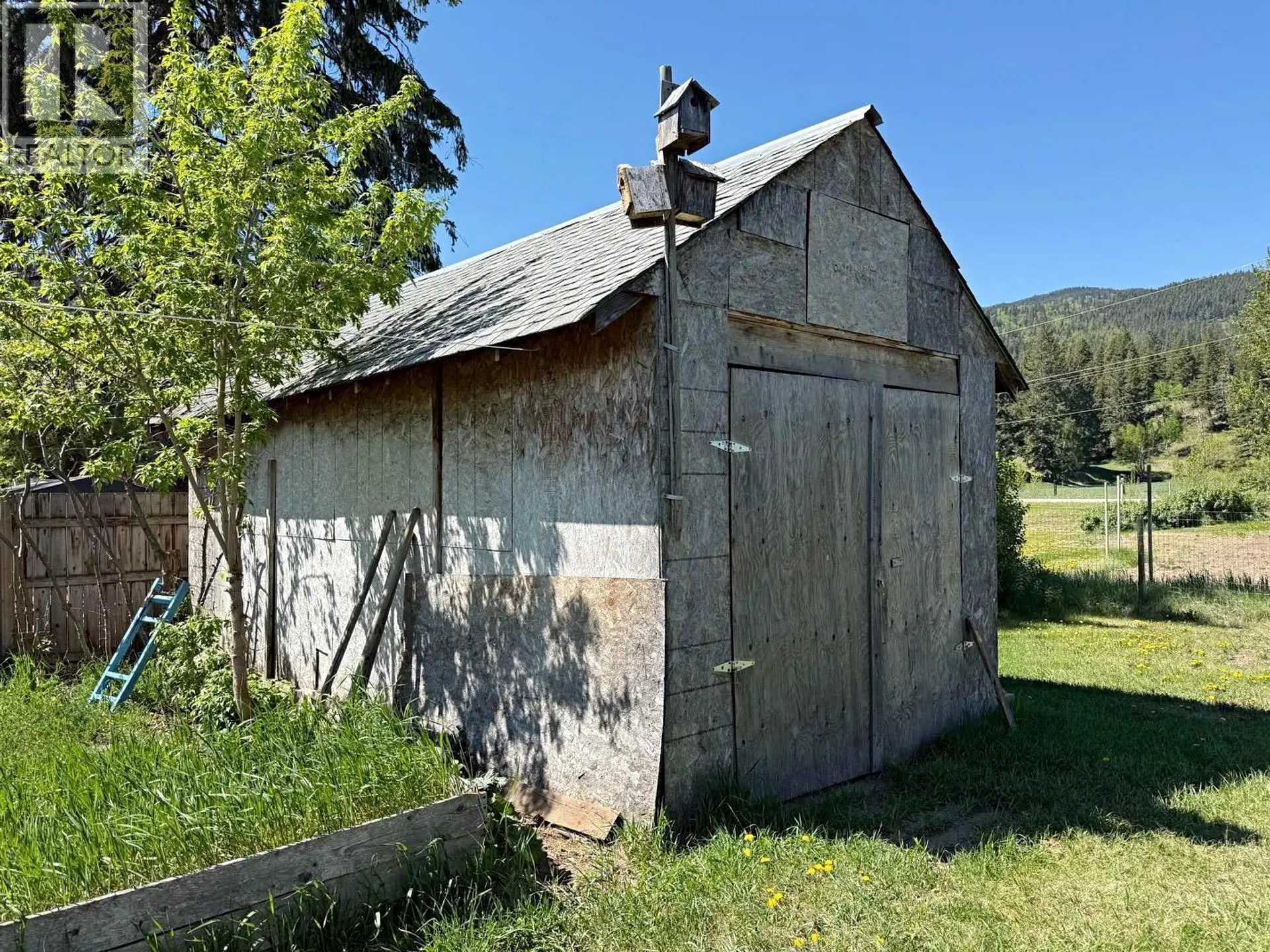 9889 Latremouille Street - Image 12