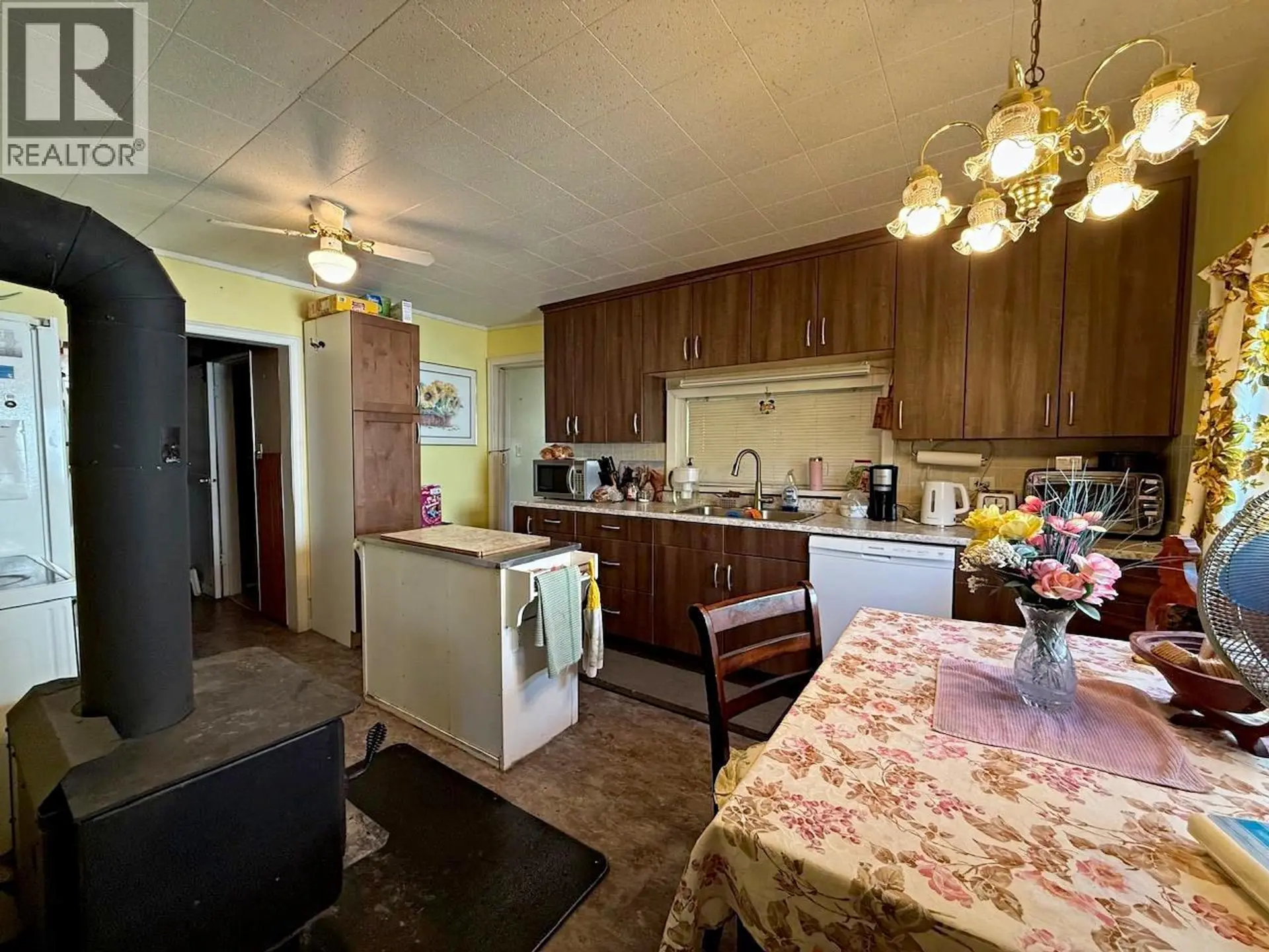 9889 Latremouille Street - Image 5