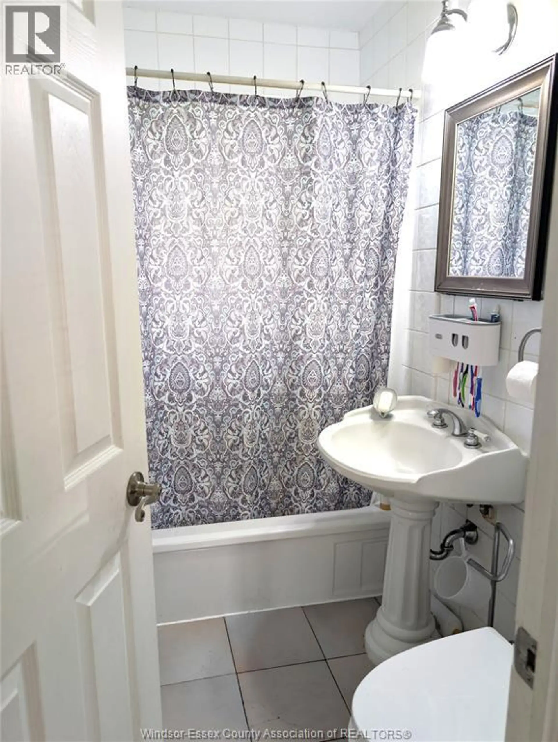 3456 EVERTS AVENUE - Image 10