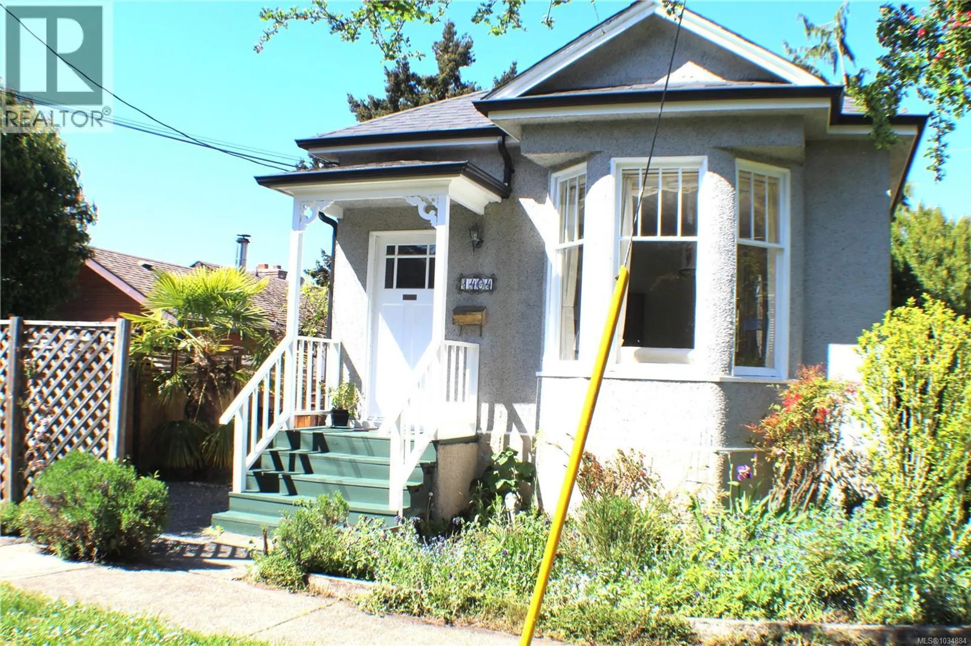 Property at 1404 Taunton St, Victoria, BC