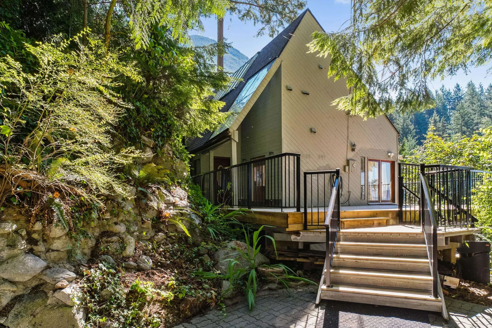Property at 430 Bayview Road, West Vancouver, BC