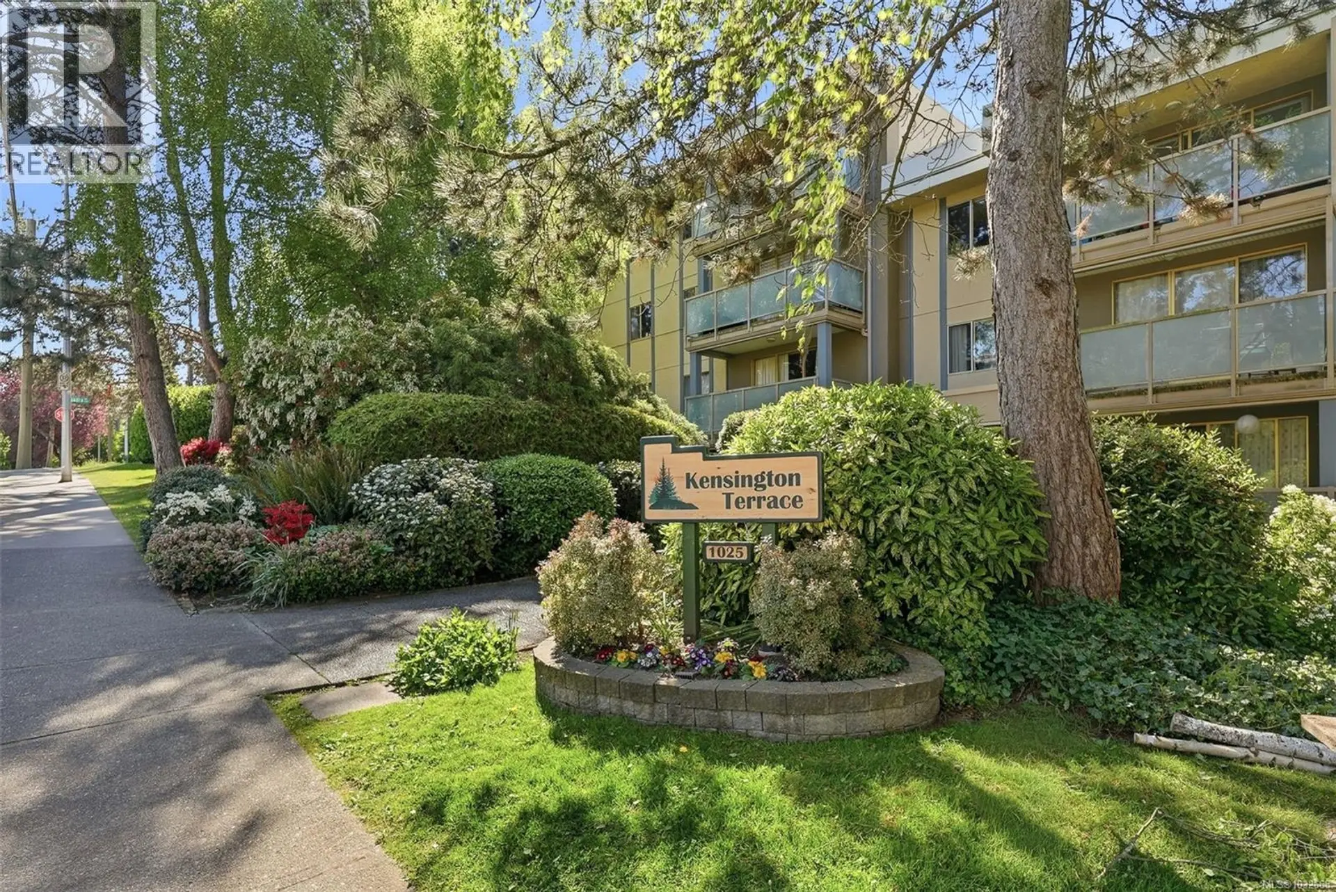 Property at #123 1025 Inverness Rd, Saanich, BC