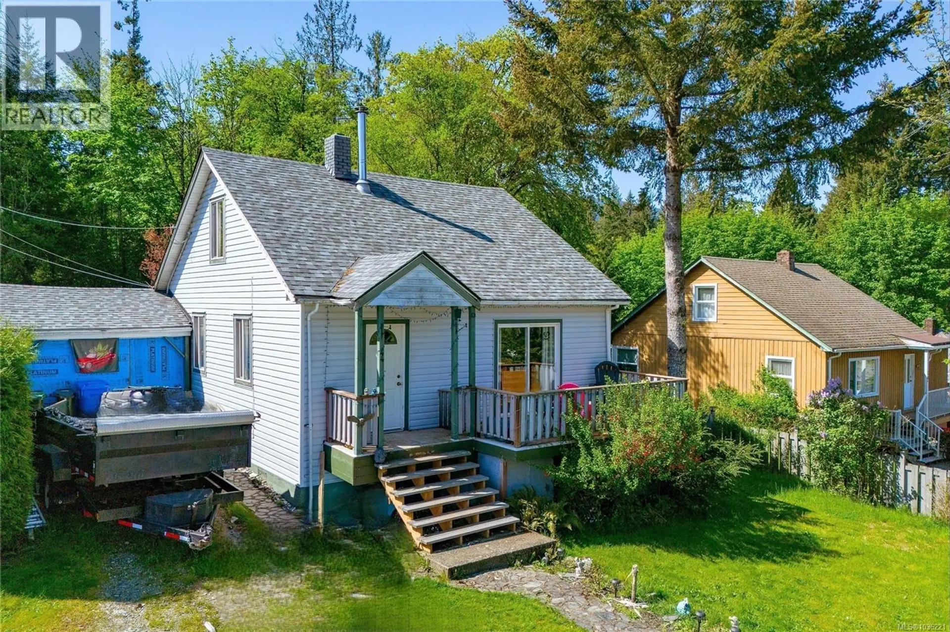 Property at 44 Arbutus St W, Lake Cowichan, BC