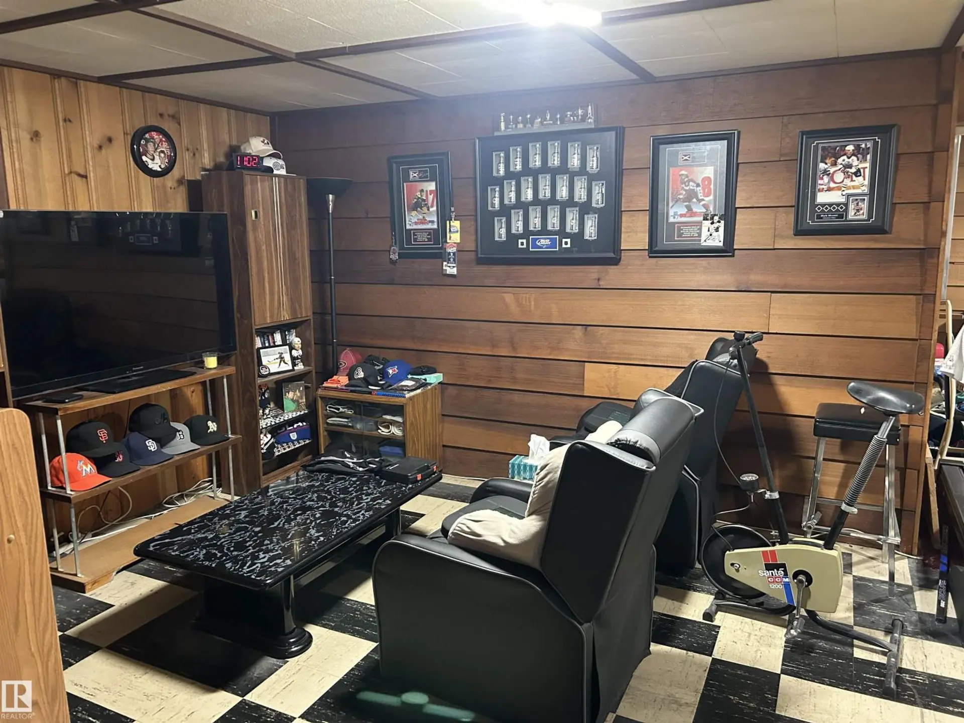 9612 75A ST NW - Image 12
