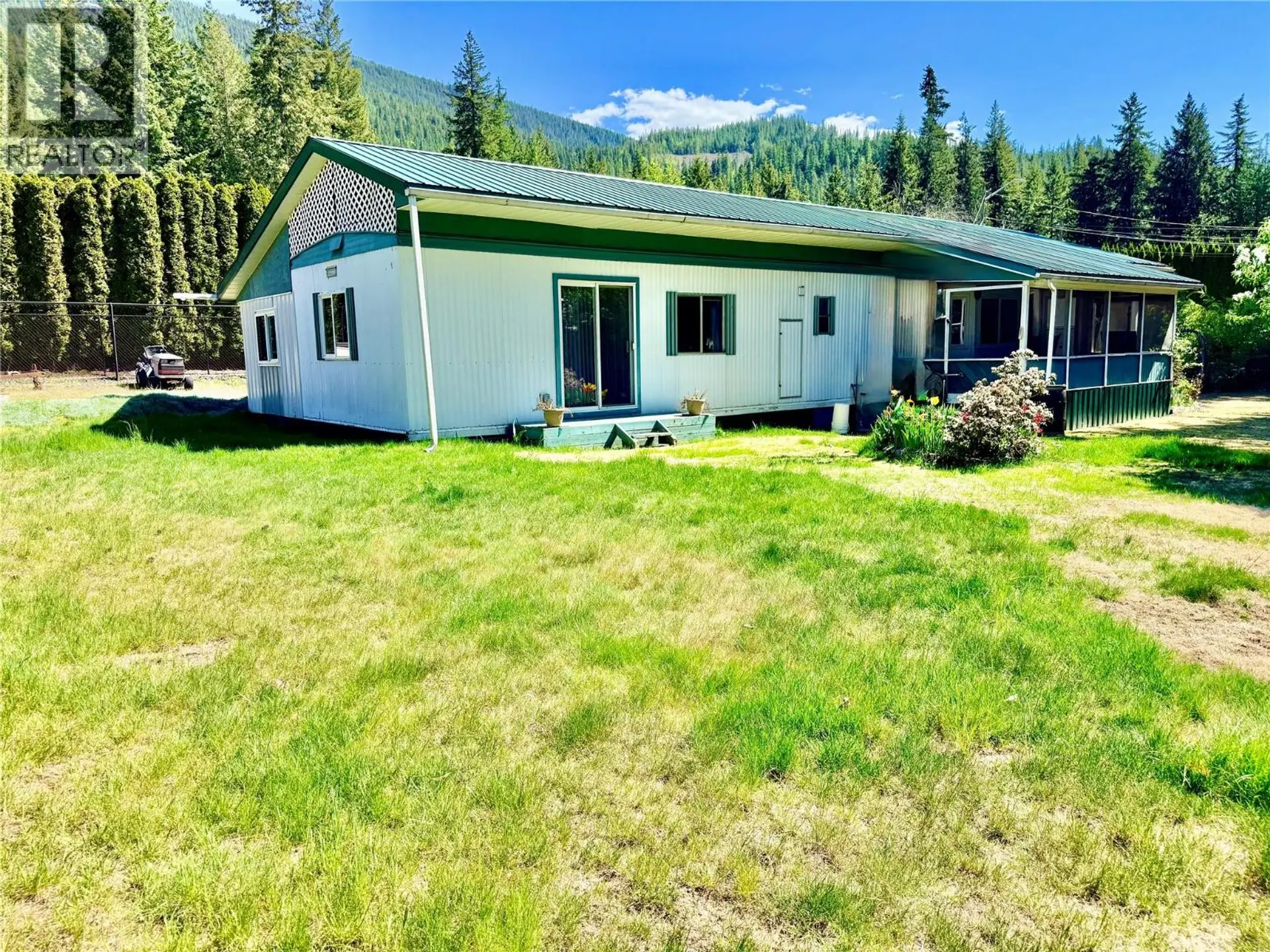 Property at 627 Swanson Place, Swansea Point, BC