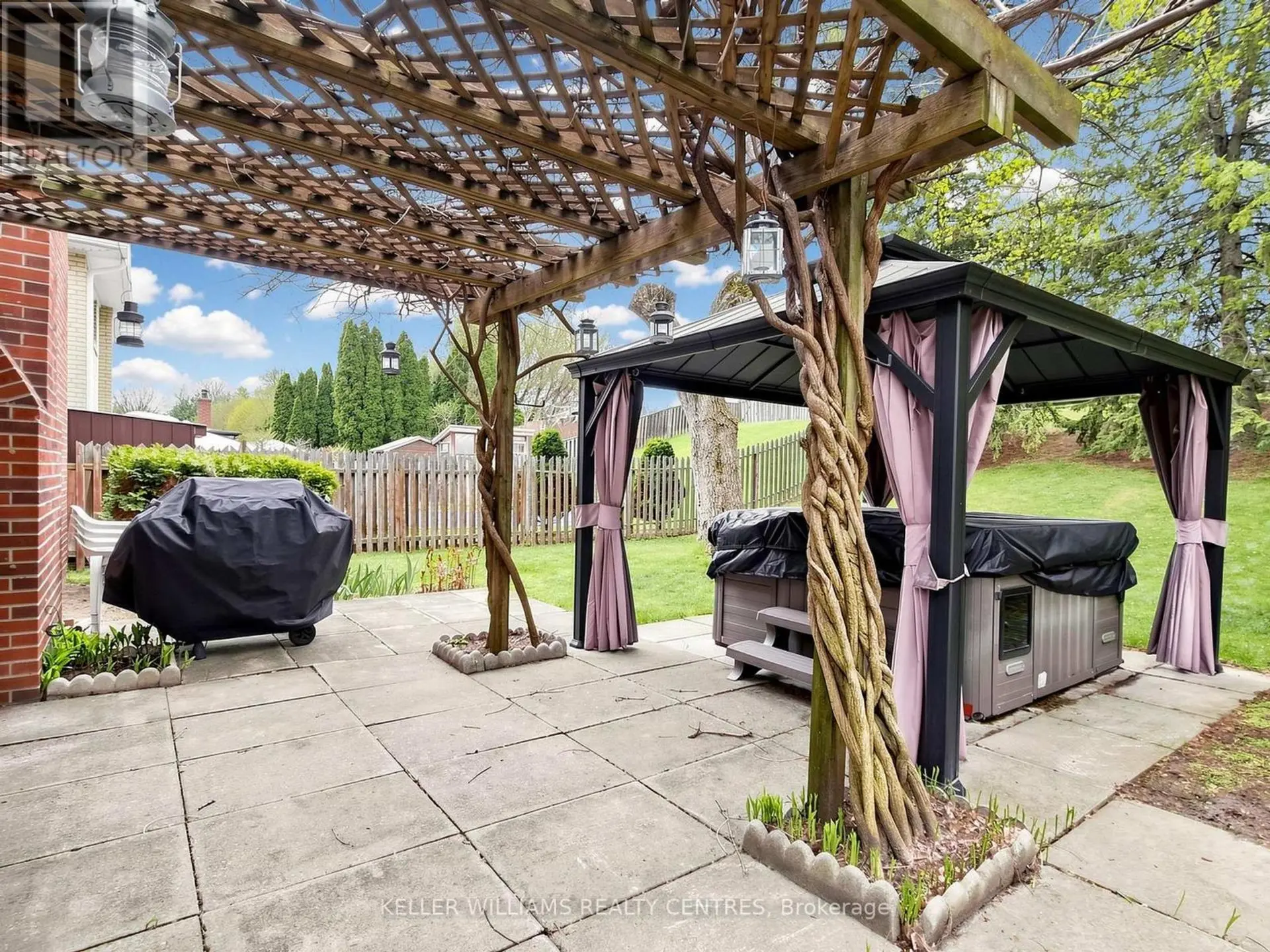22 CORAL HARBOUR CRESCENT - Image 15