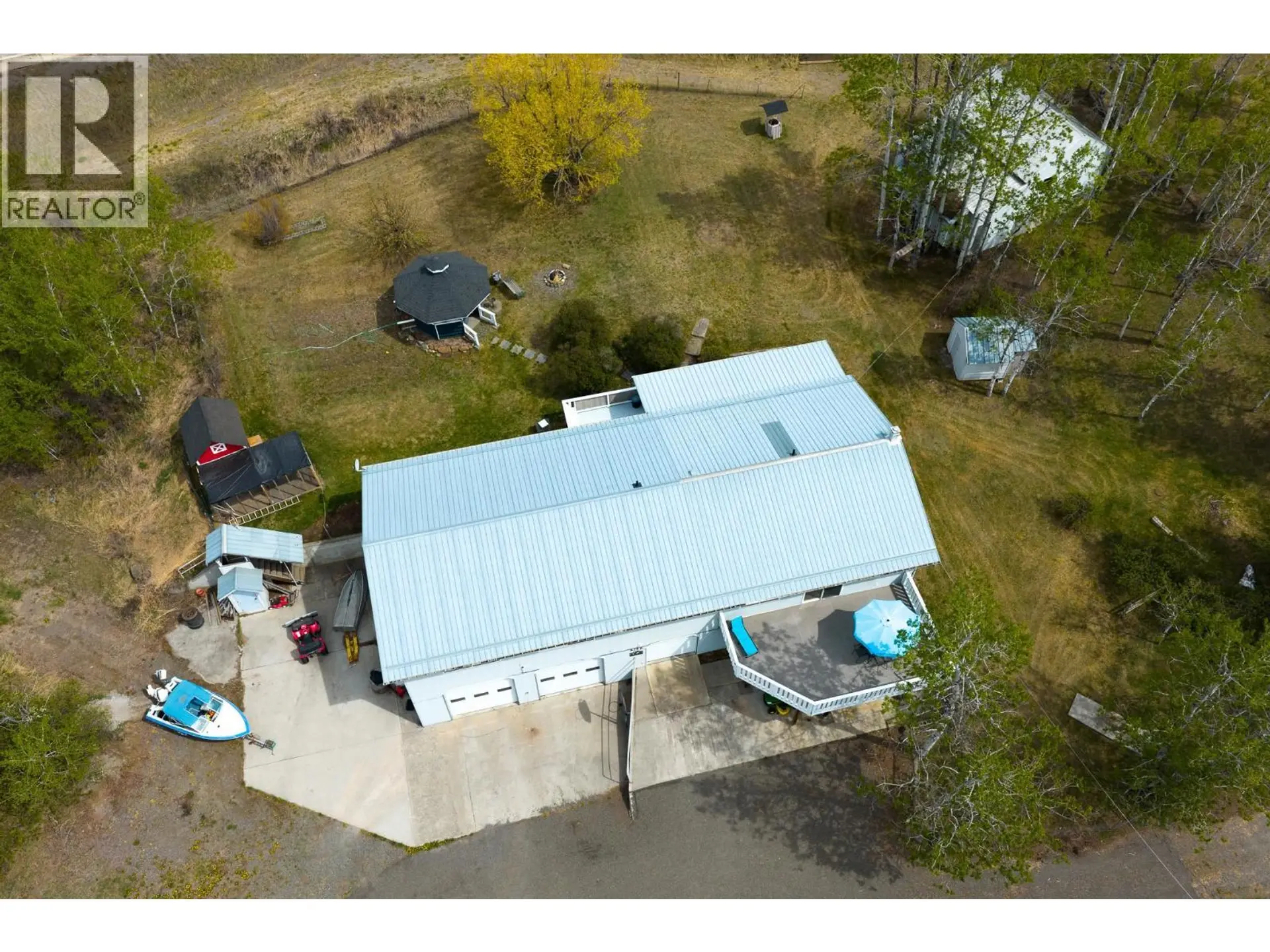 3451 DUNSMUIR ROAD - Image 3