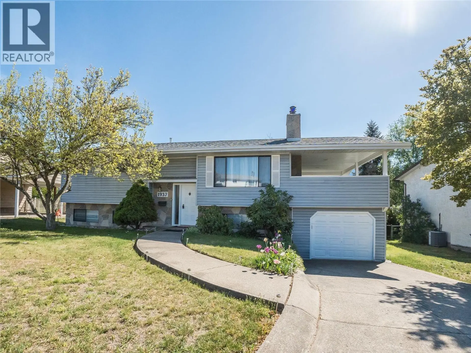 Property at 1937 RIVERSIDE Crescent, Castlegar, BC