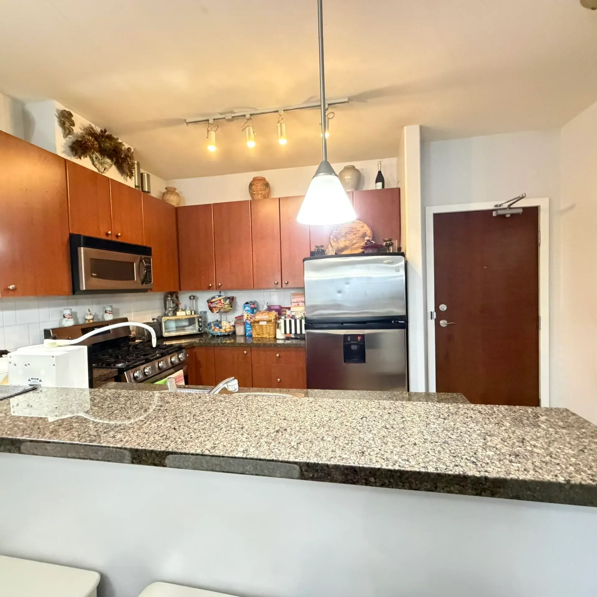 #307 14 E Royal Avenue - Image 10