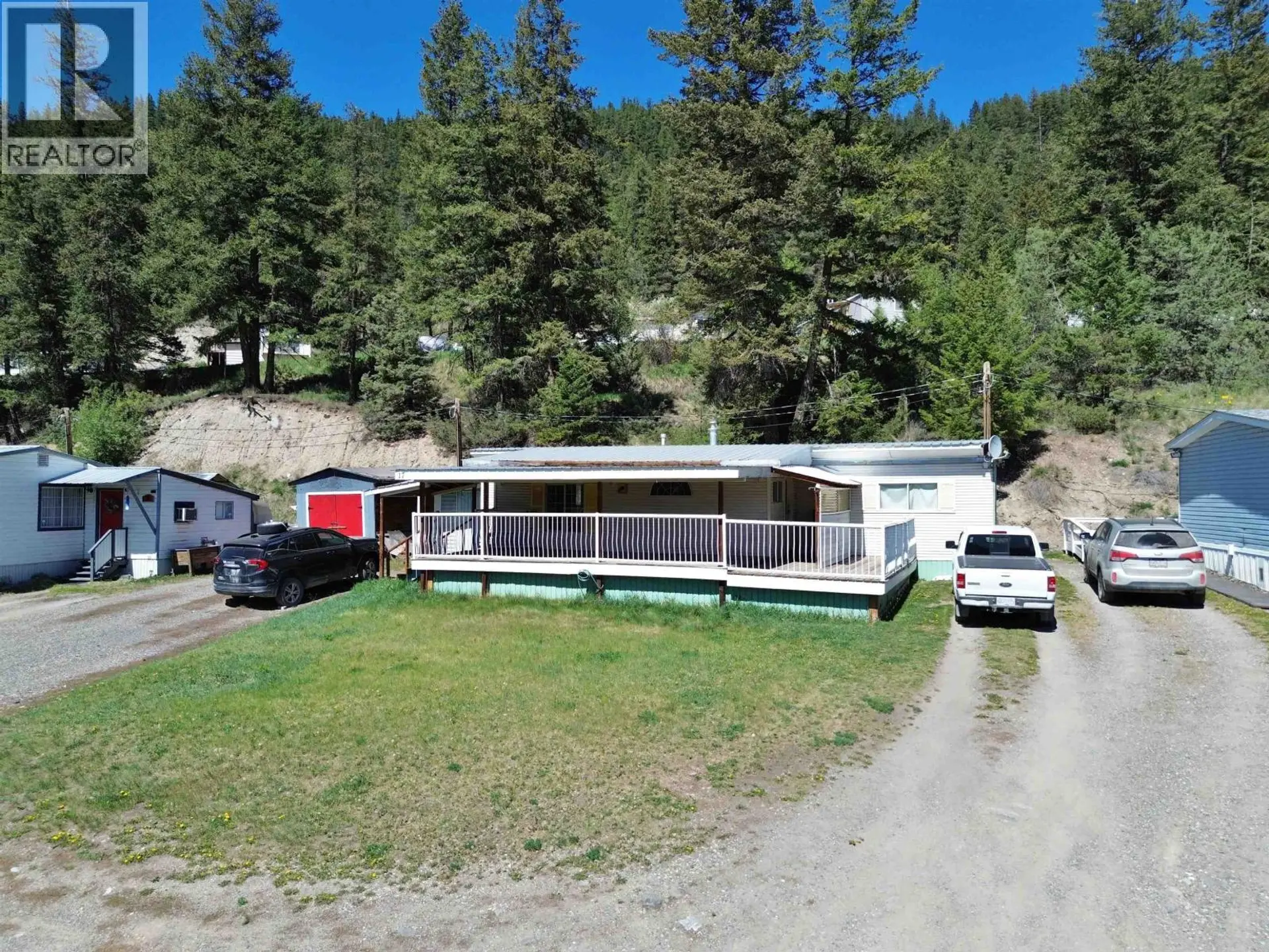 #17 560 SODA CREEK ROAD - Image 16